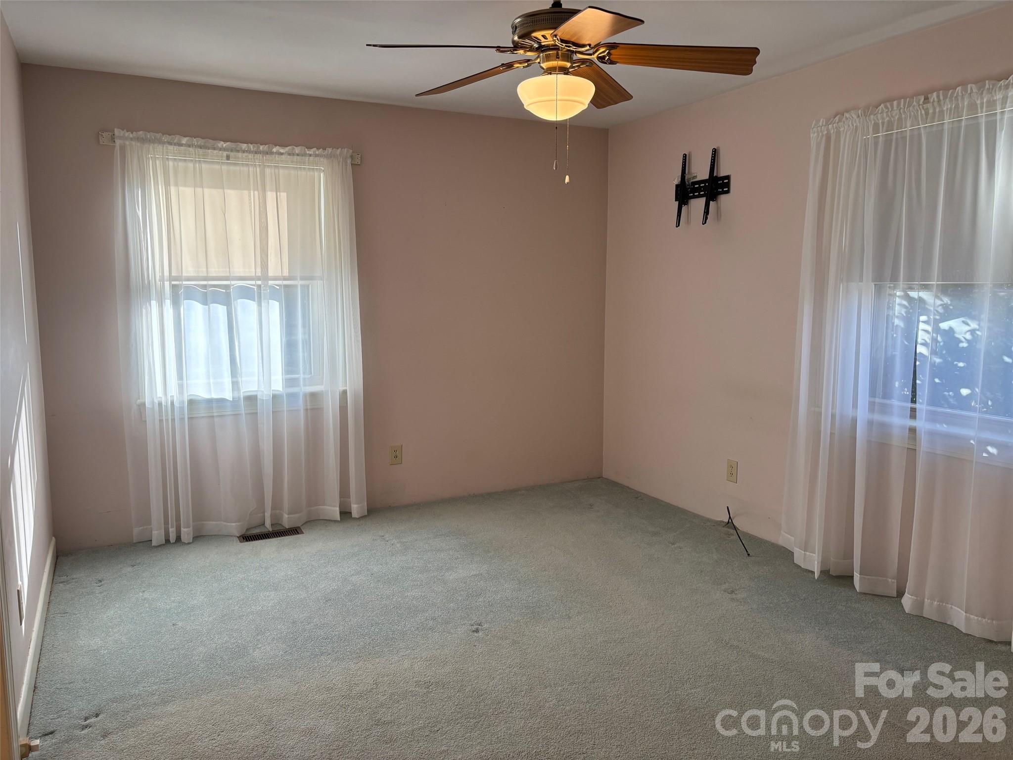 150 Old Georgia Road — Statesville