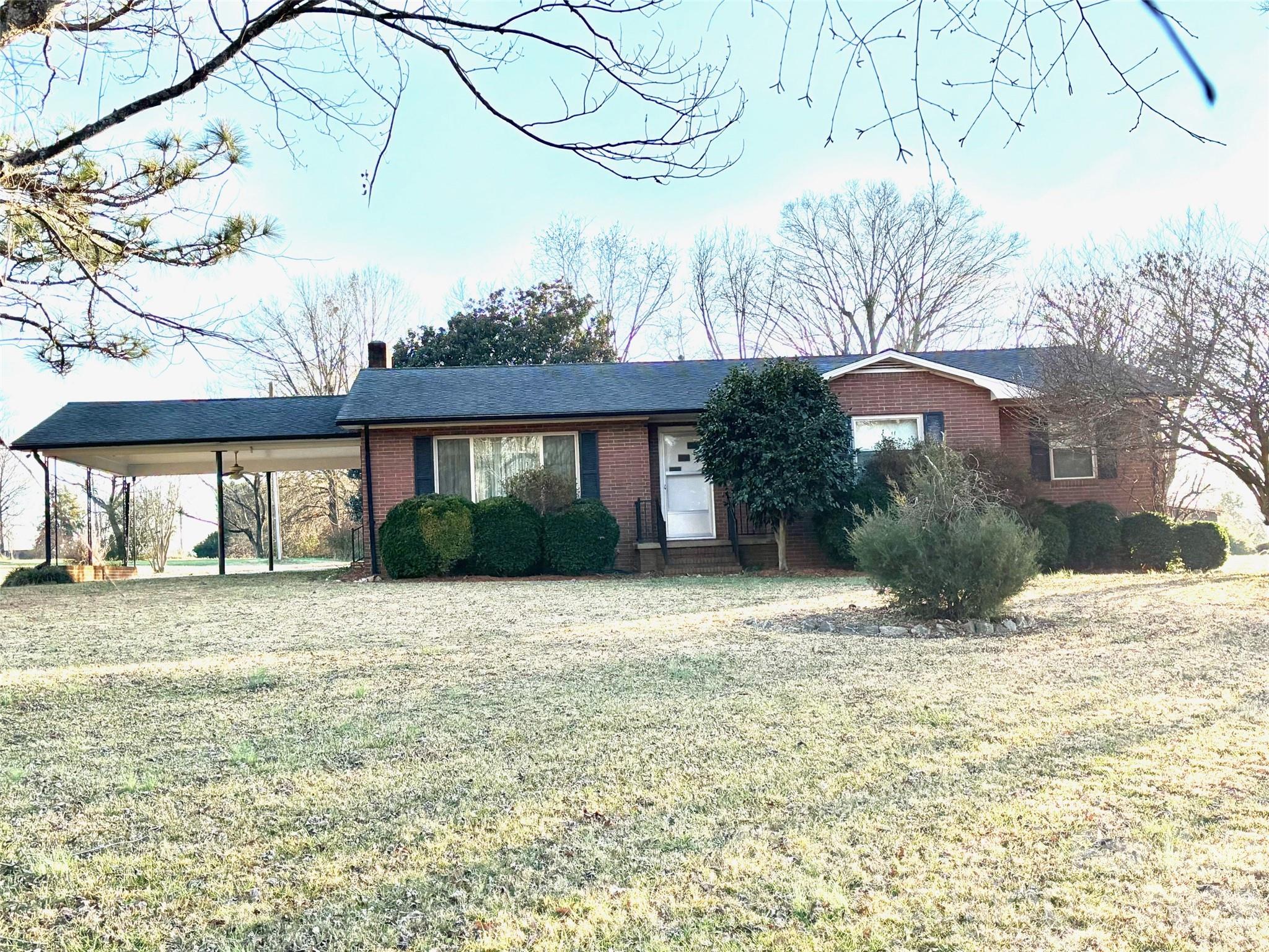 150 Old Georgia Road — Statesville