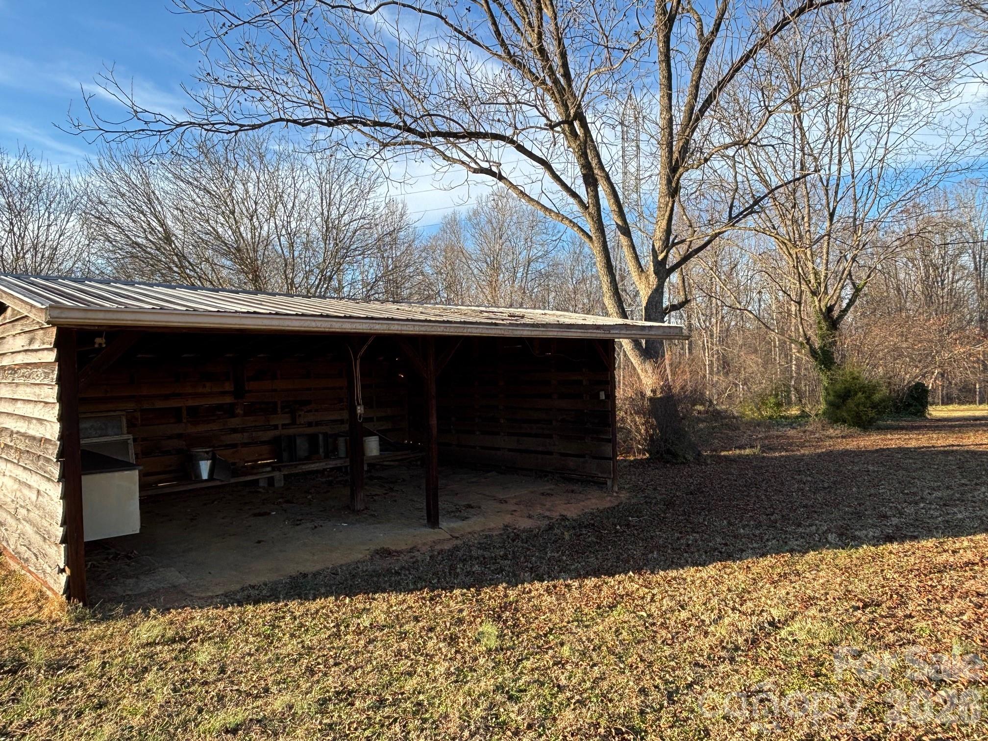 150 Old Georgia Road — Statesville