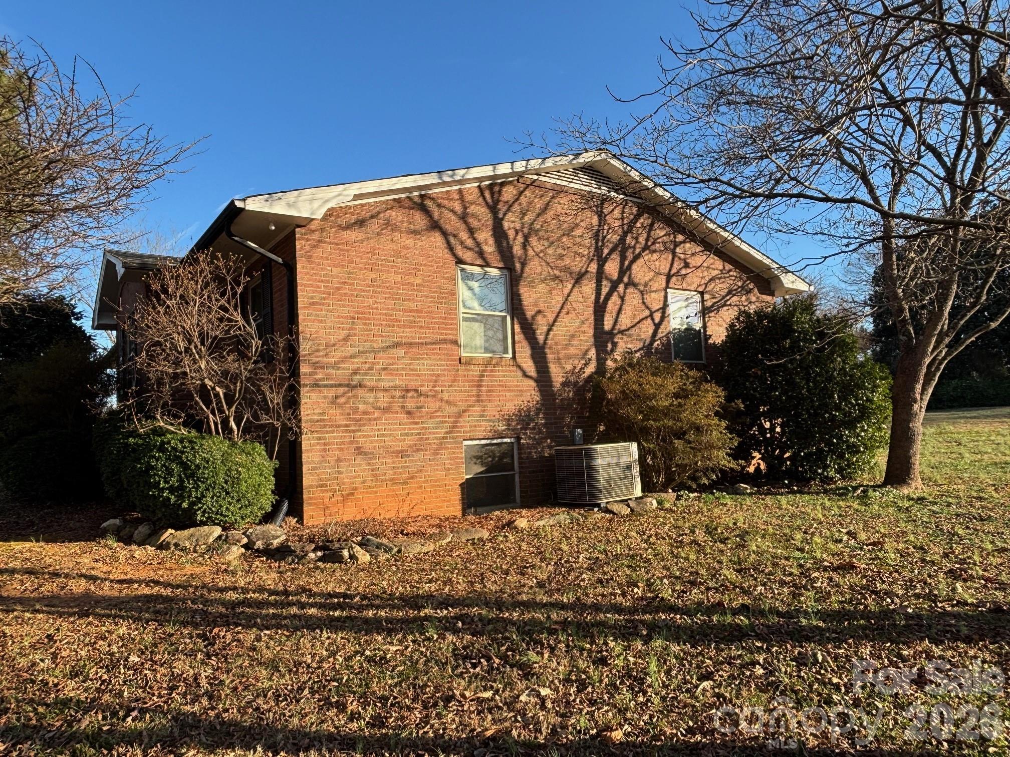 150 Old Georgia Road — Statesville