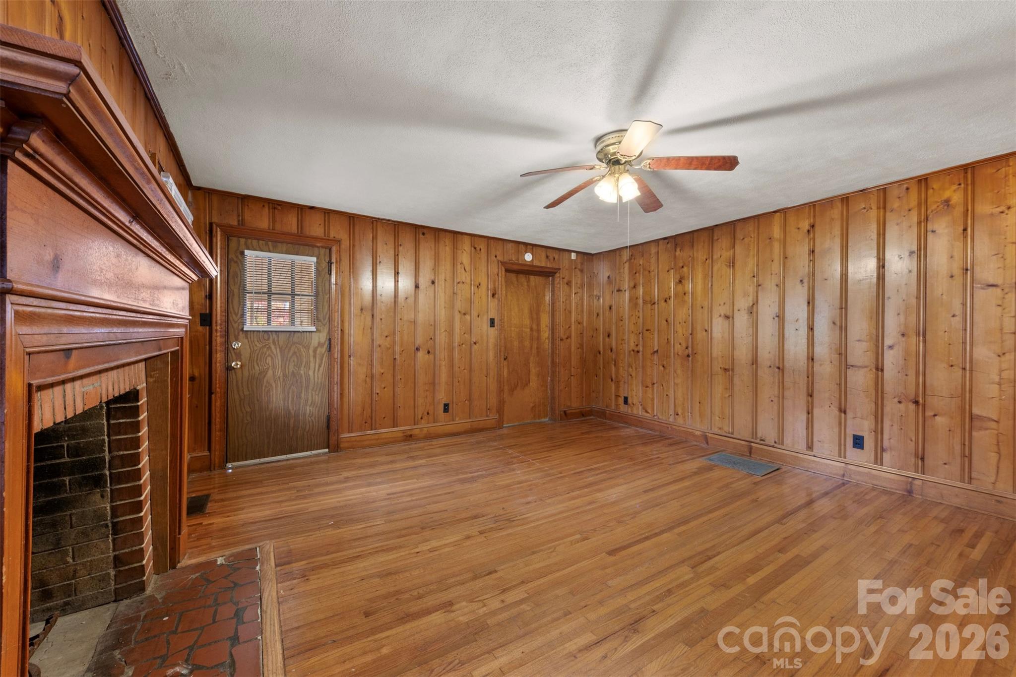 405 Belmont Mount Holly Road — Belmont