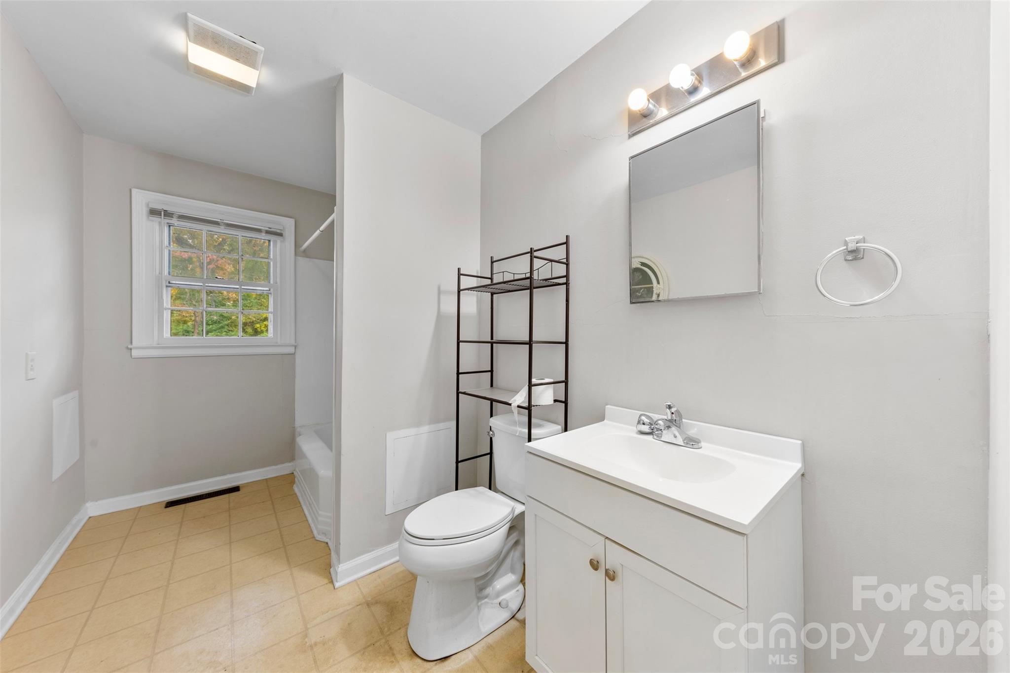 405 Belmont Mount Holly Road — Belmont