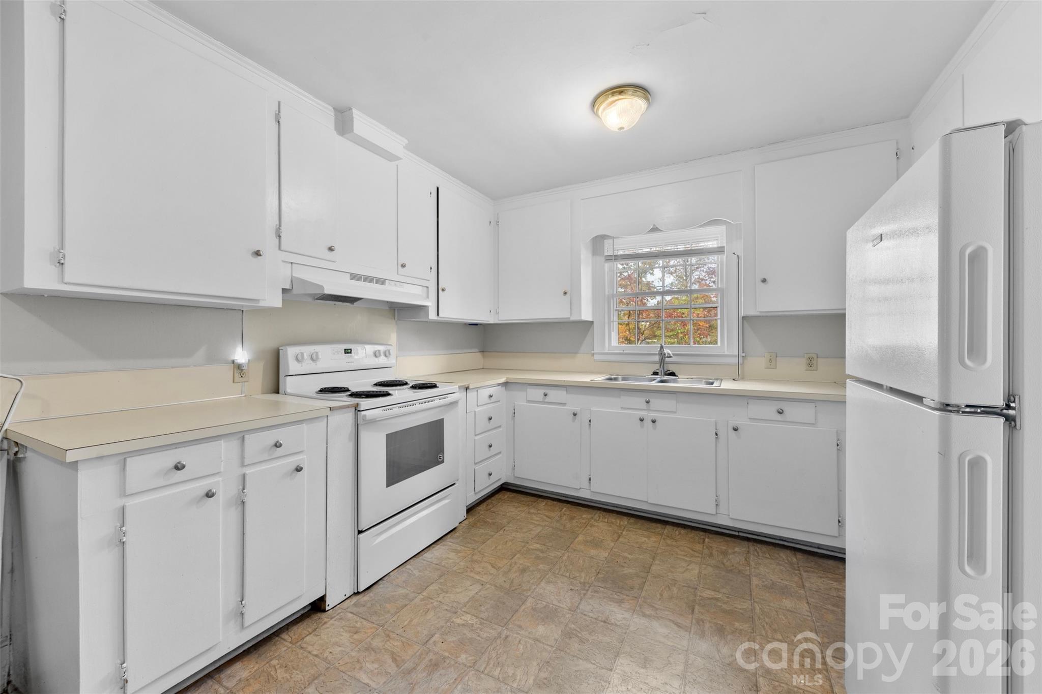 405 Belmont Mount Holly Road — Belmont