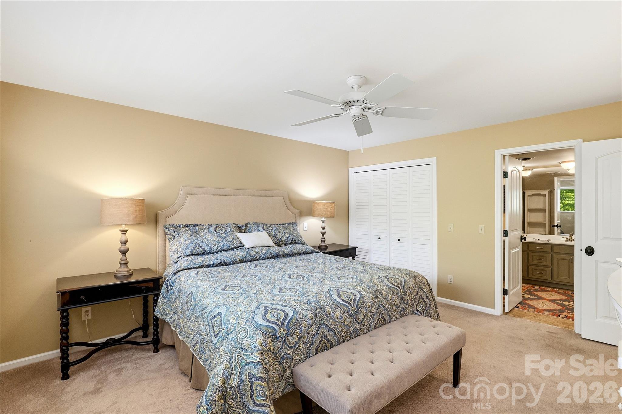 16 Lakemoor Lane — Hendersonville