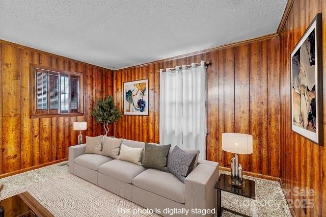 1214 Hawthorne Road — Lancaster