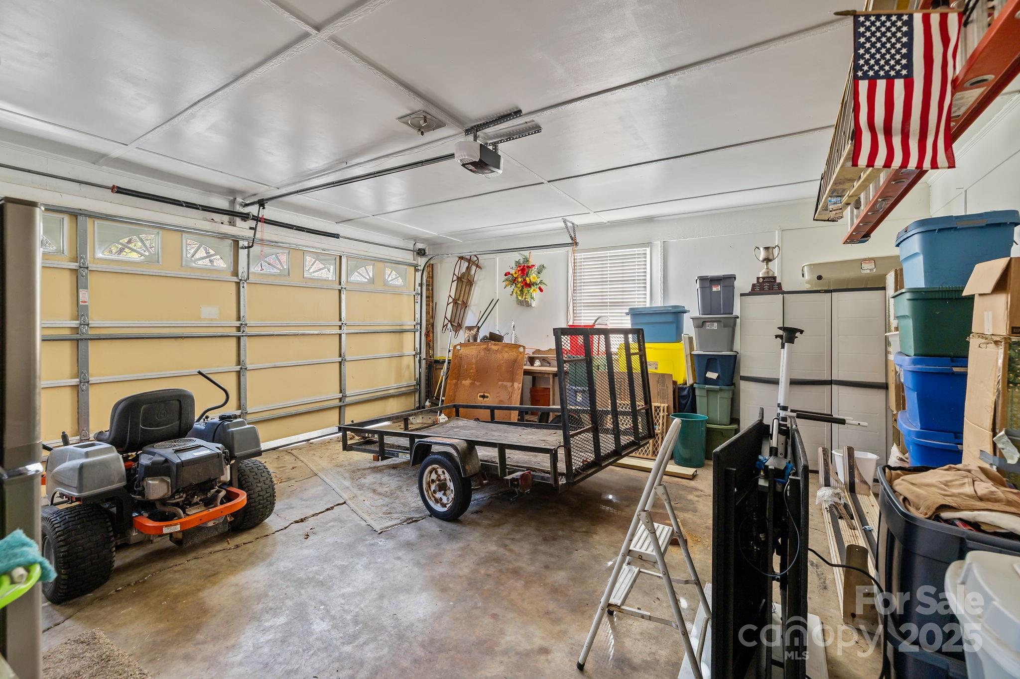 1214 Hawthorne Road — Lancaster
