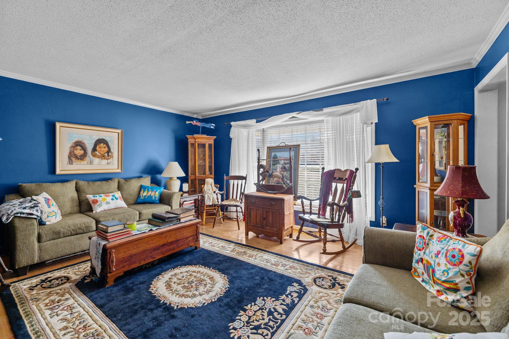 1214 Hawthorne Road — Lancaster
