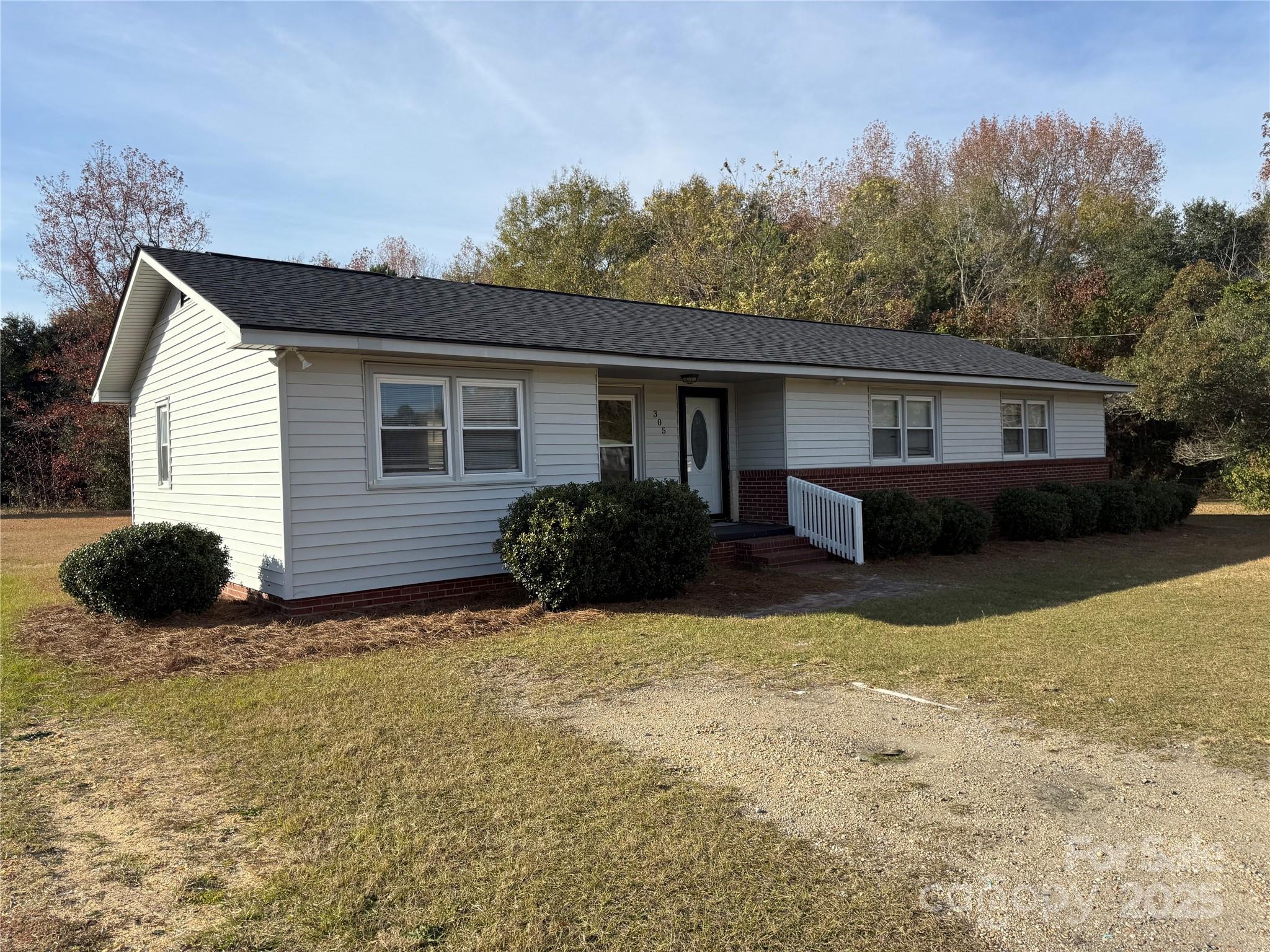 305 Tec Road — Cheraw