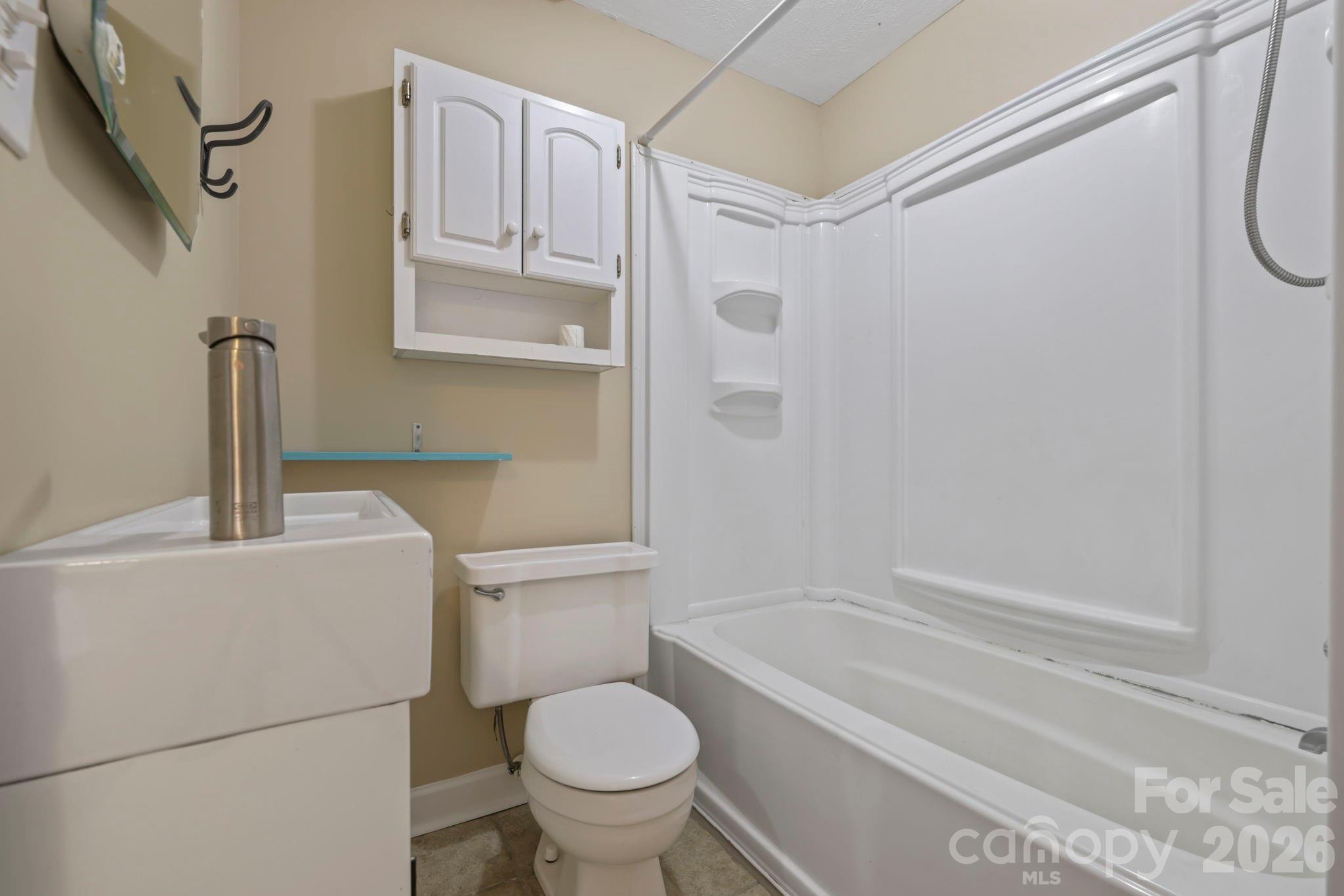 68 Lisam Way — Etowah