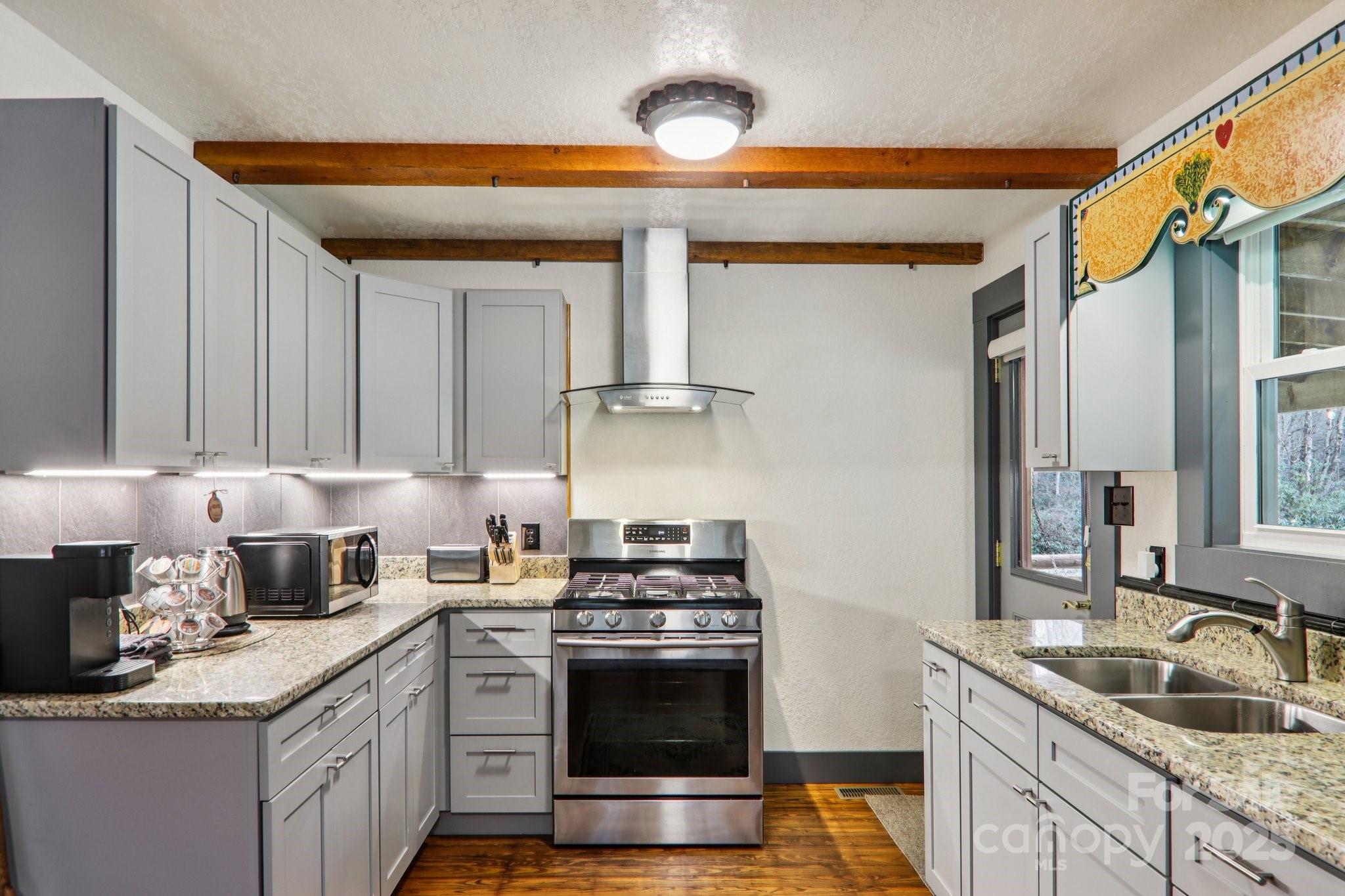 408 & 586 Little Elbow Mountain Road — Lake Toxaway