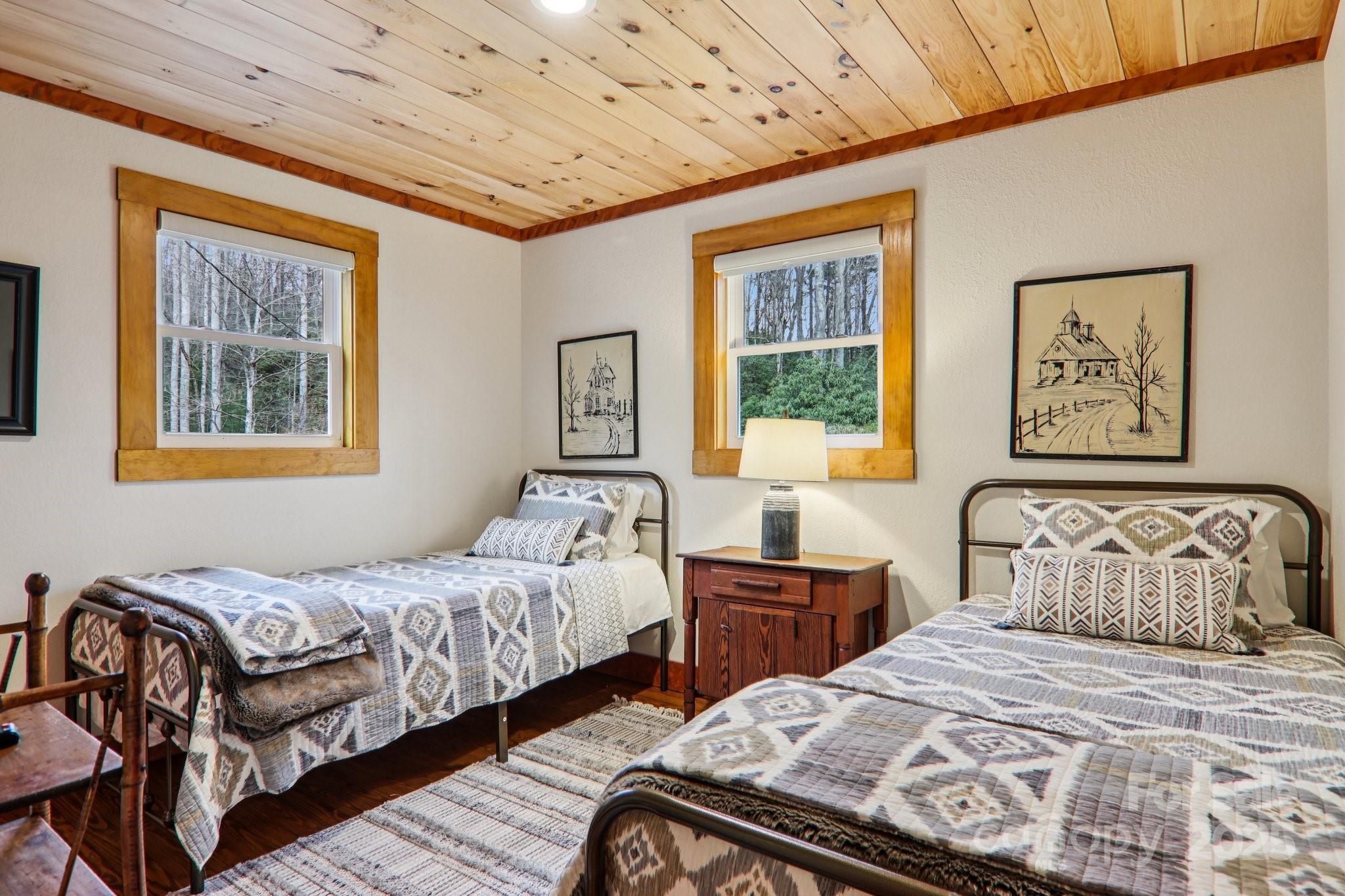 408 & 586 Little Elbow Mountain Road — Lake Toxaway