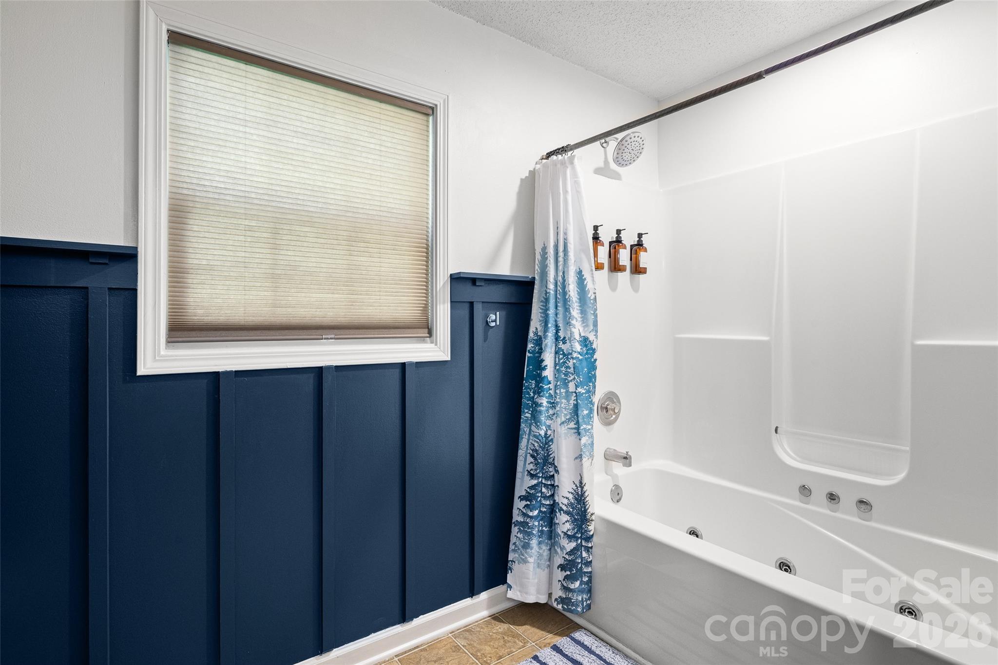 28 Grove Garden Avenue — Candler