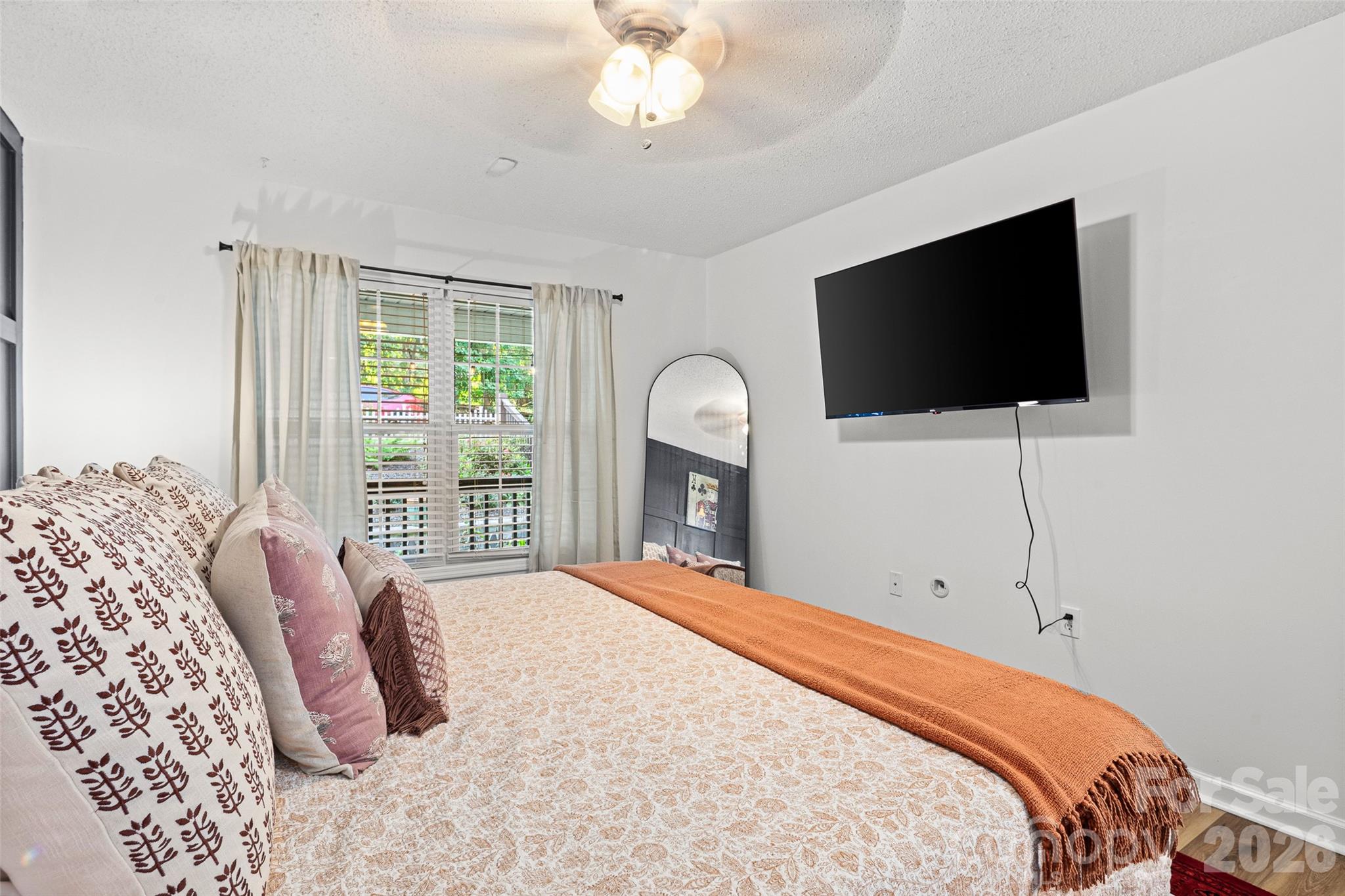 28 Grove Garden Avenue — Candler