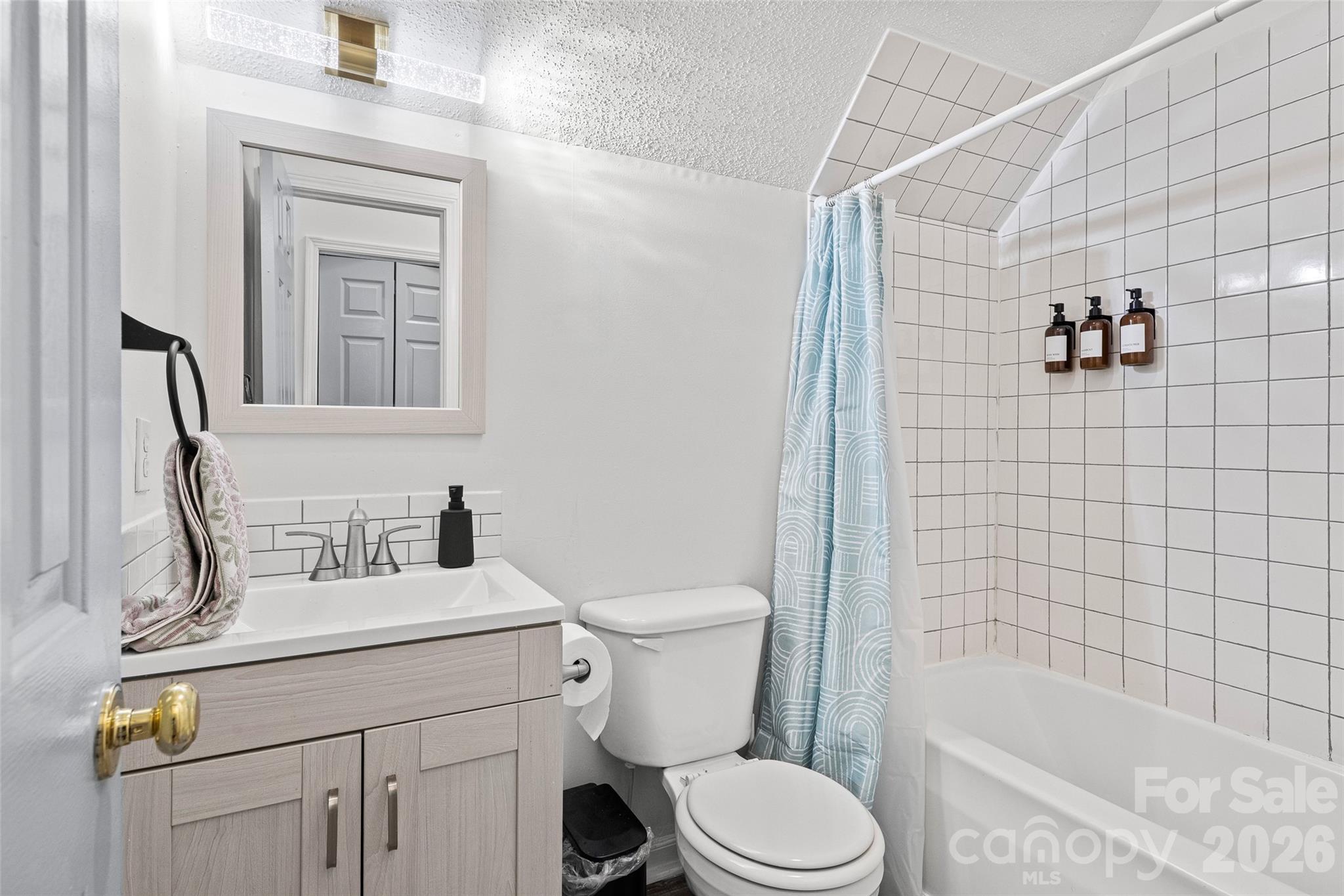 28 Grove Garden Avenue — Candler