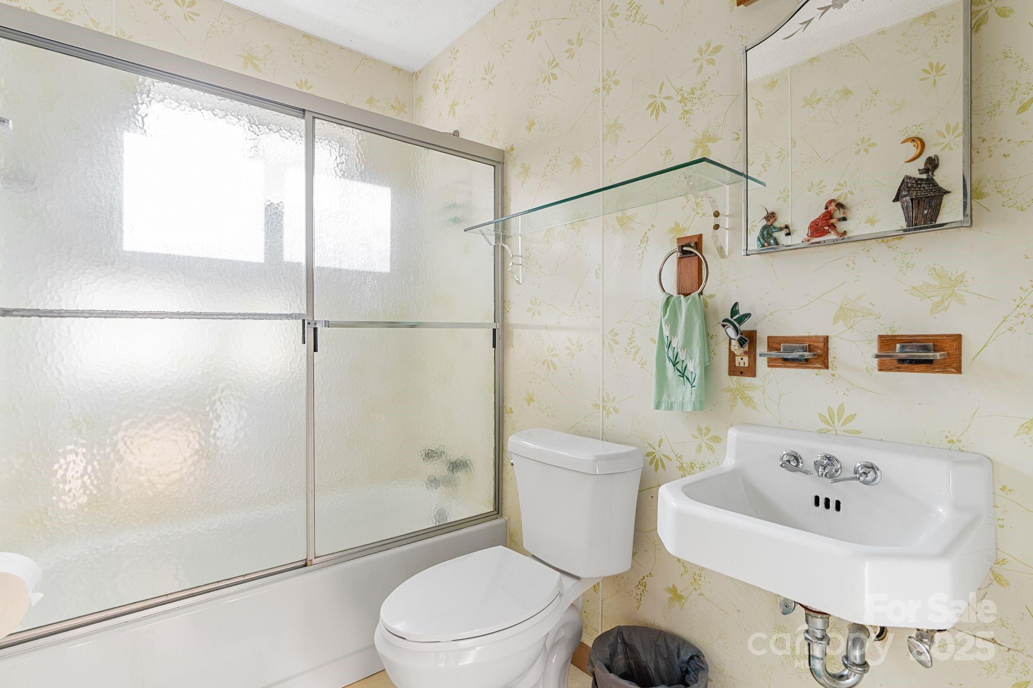 2650 Secluded Valley Road — Marshall