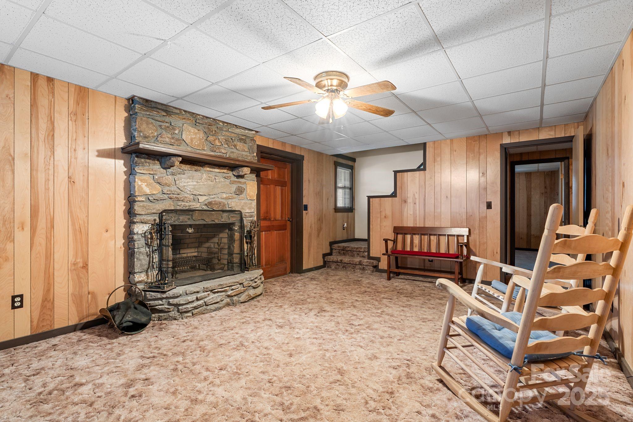 2650 Secluded Valley Road — Marshall