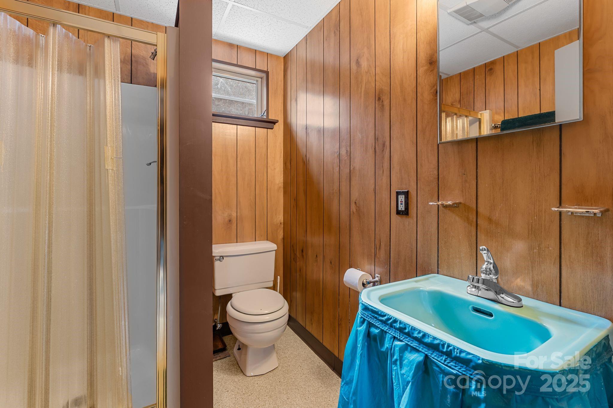 2650 Secluded Valley Road — Marshall