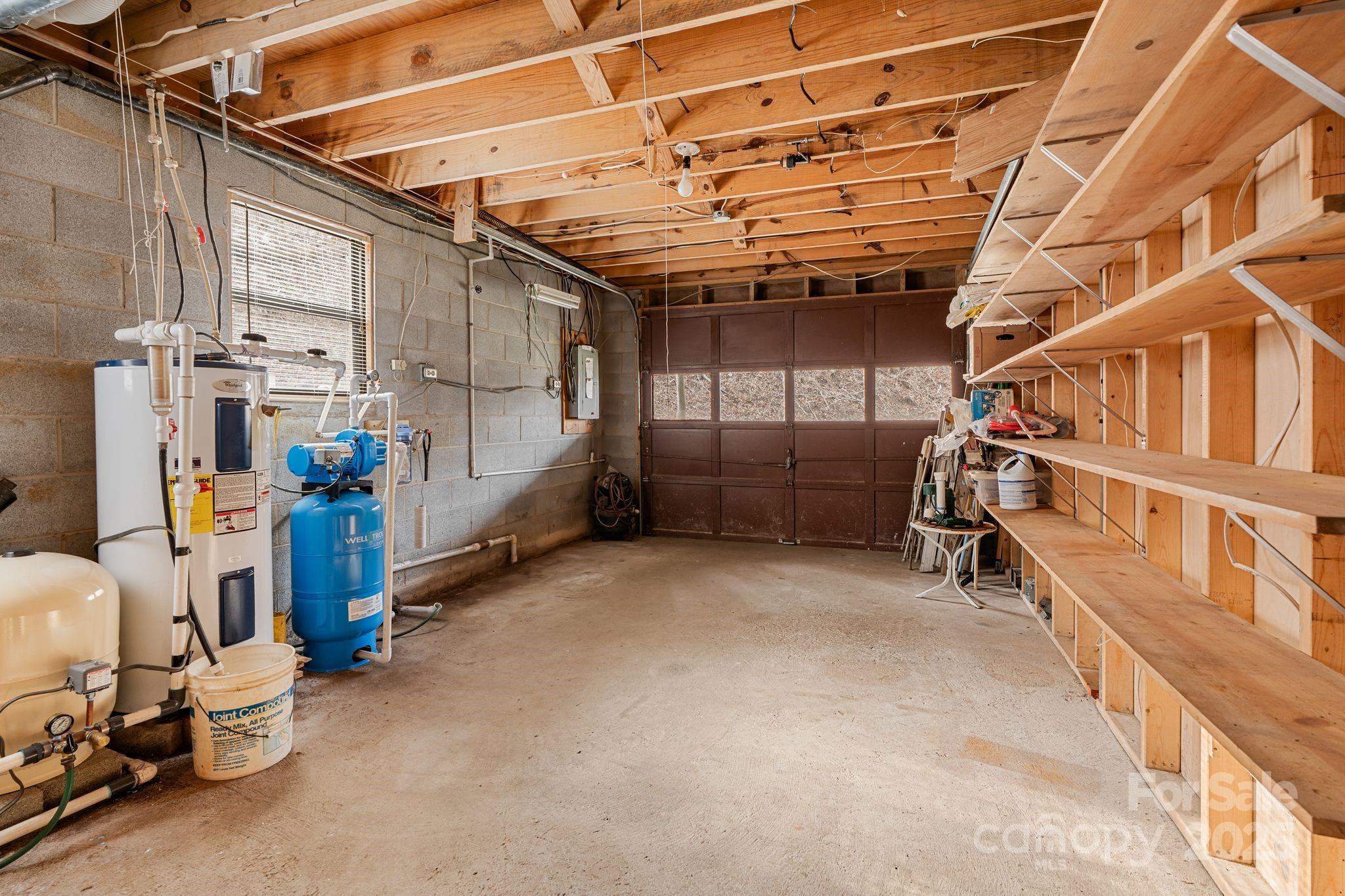 2650 Secluded Valley Road — Marshall