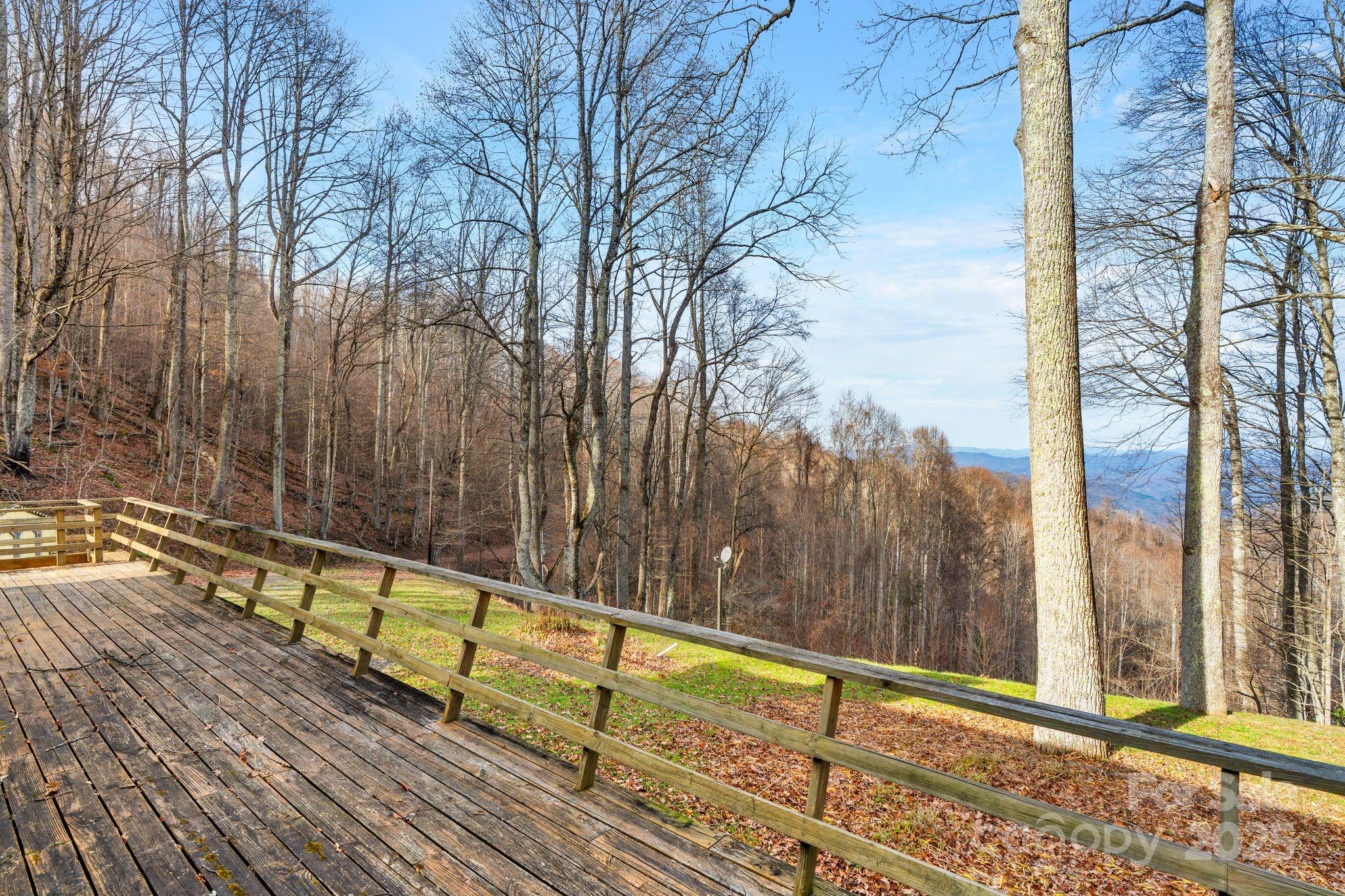 2650 Secluded Valley Road — Marshall