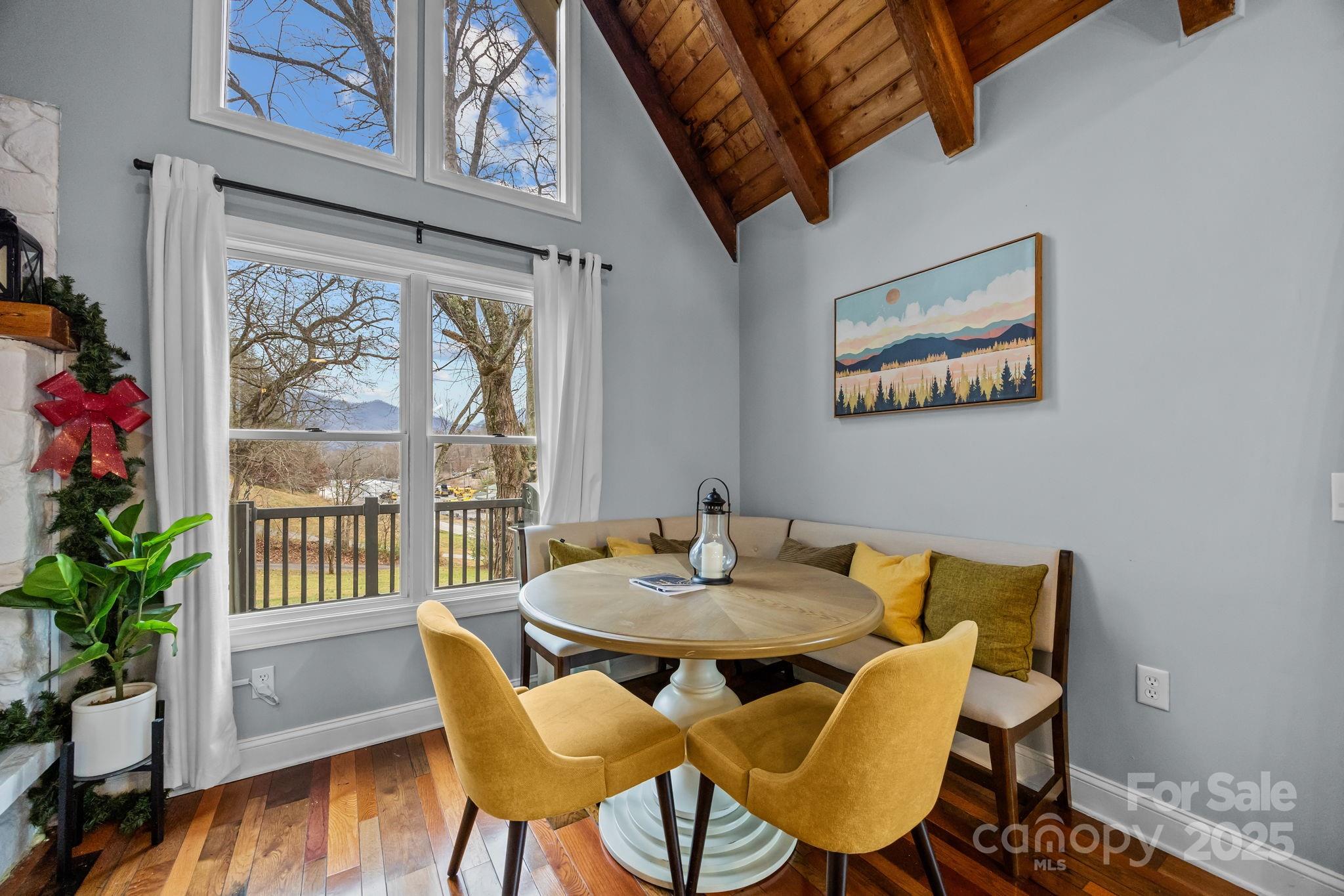 540 Toot Hollow Road — Bryson City