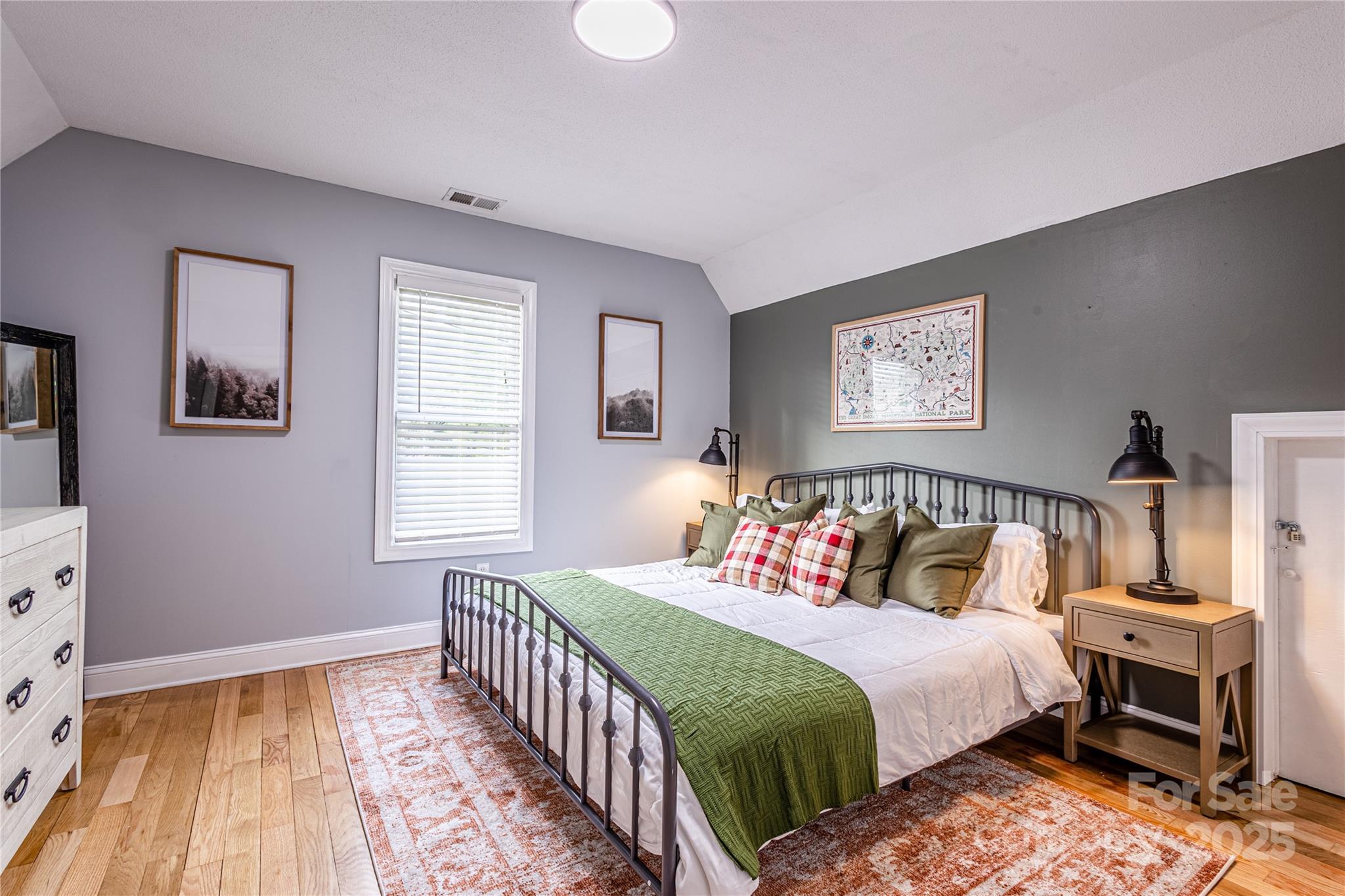 540 Toot Hollow Road — Bryson City