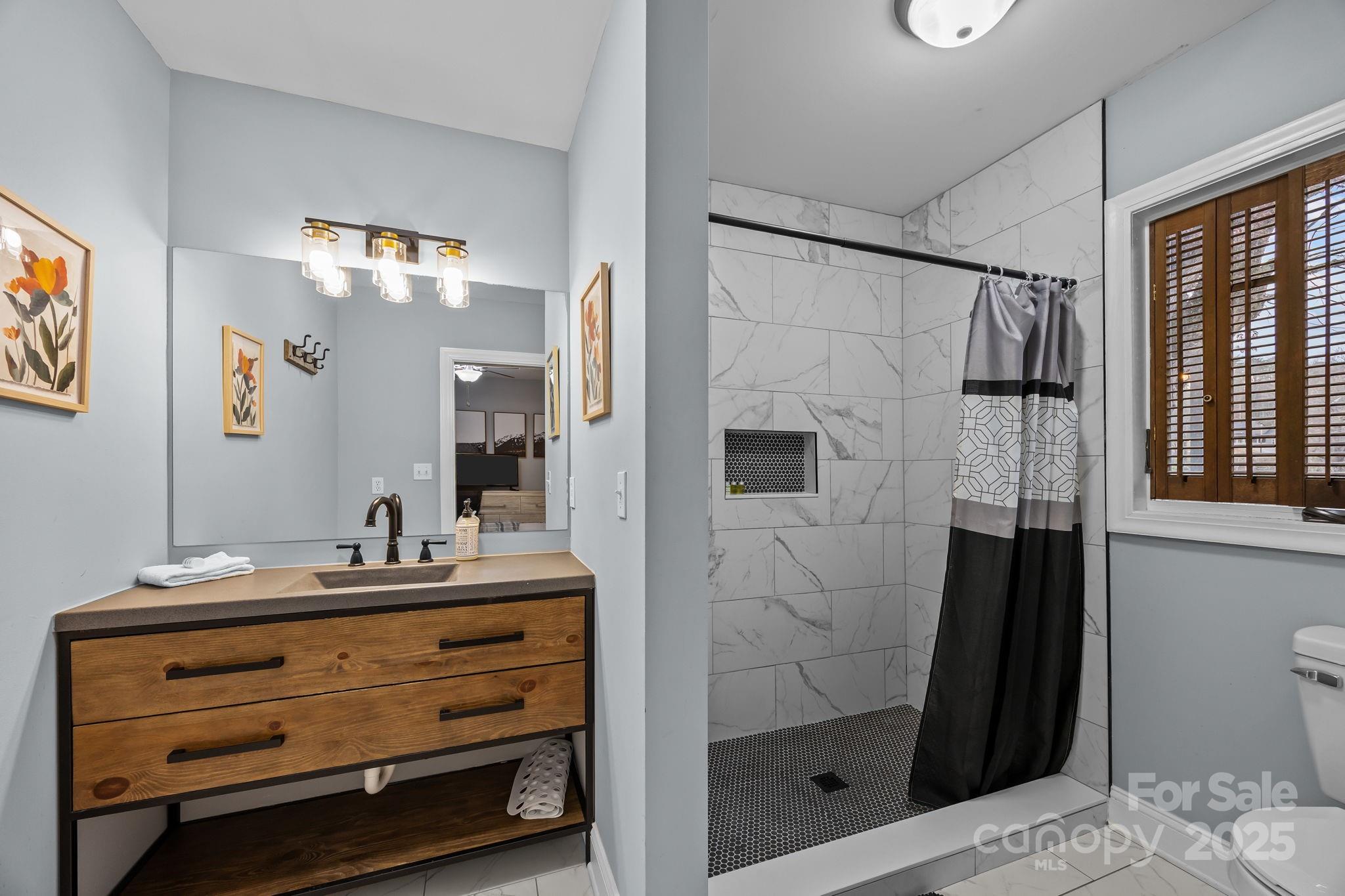 540 Toot Hollow Road — Bryson City