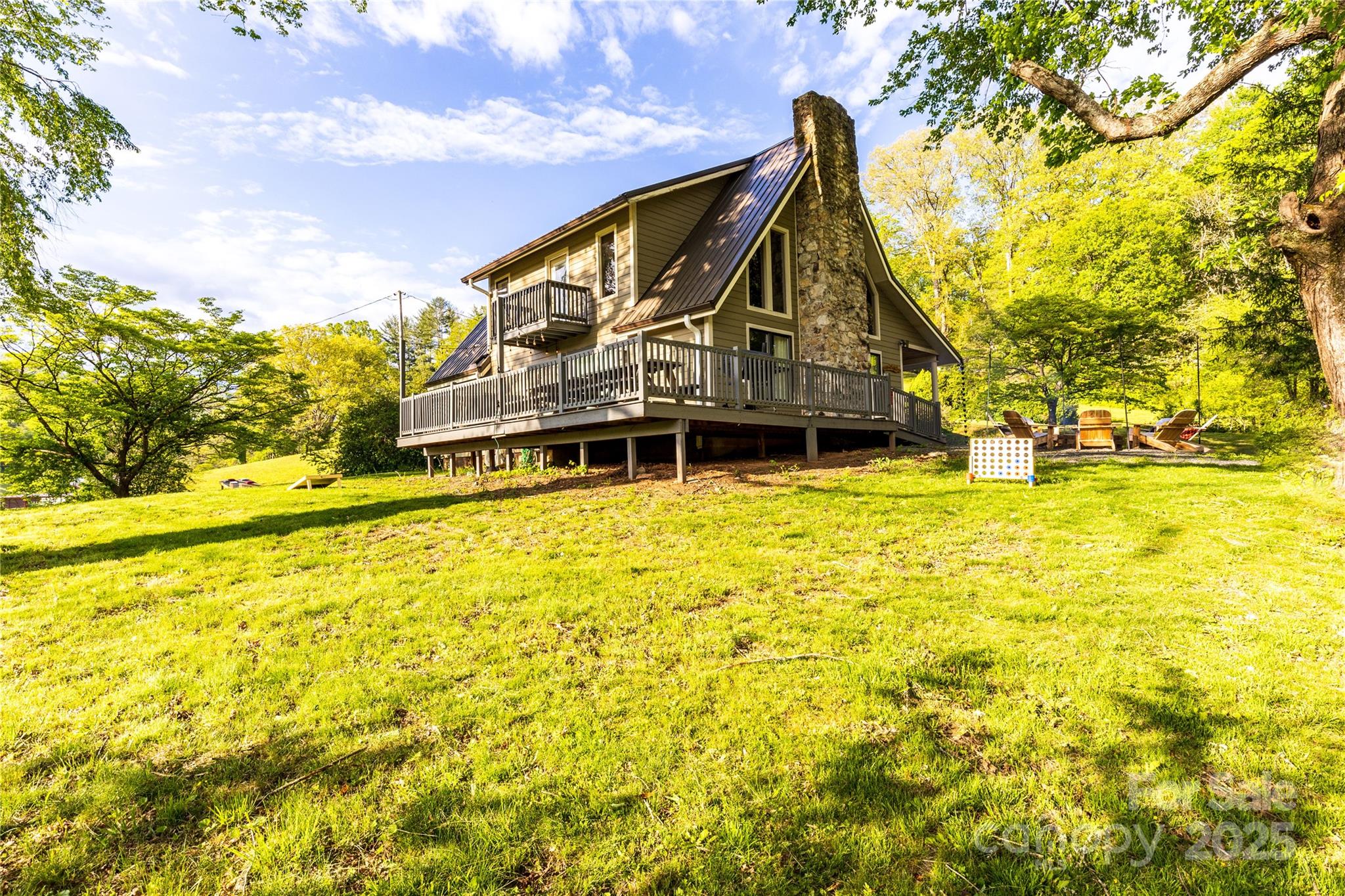 540 Toot Hollow Road — Bryson City