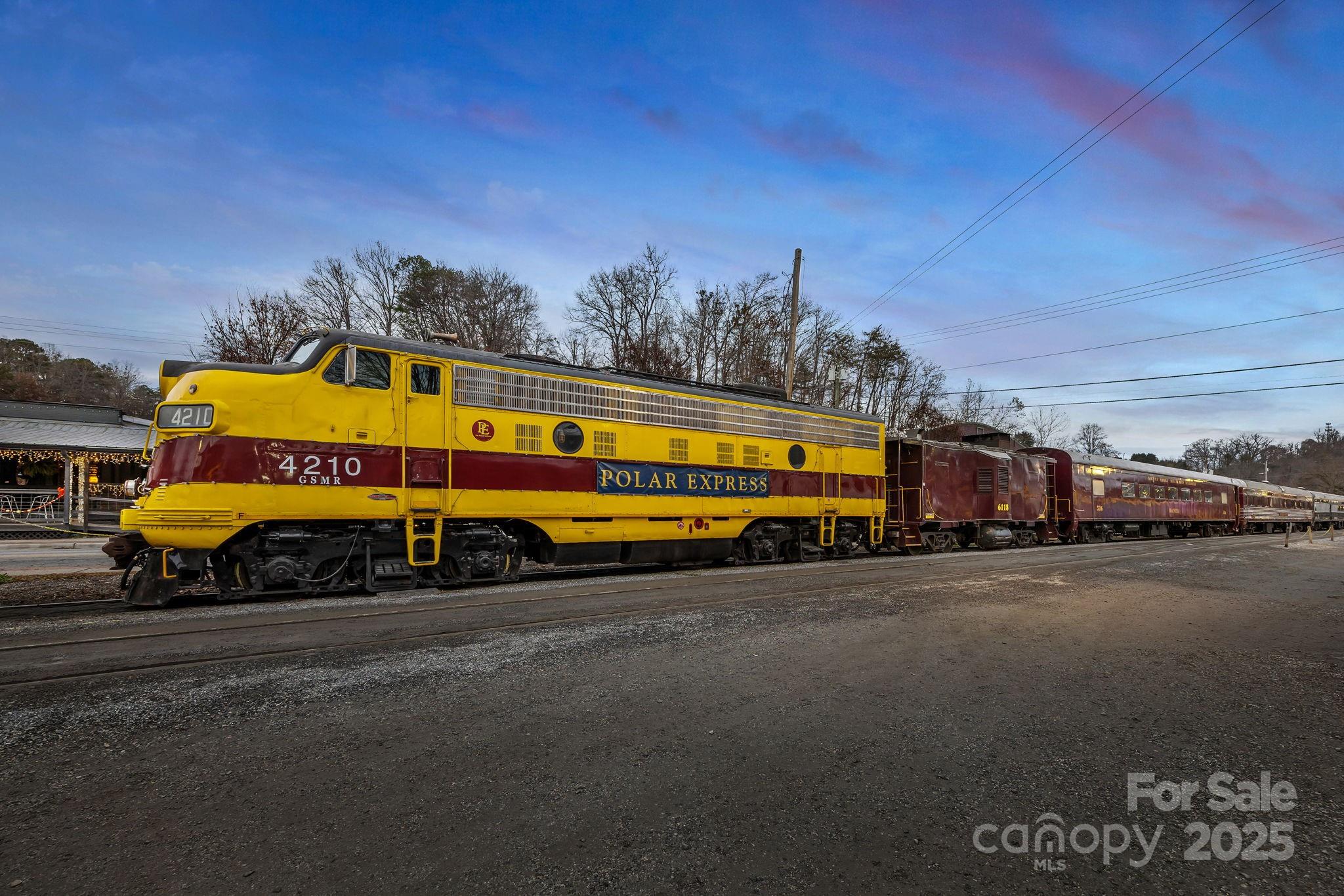 540 Toot Hollow Road — Bryson City