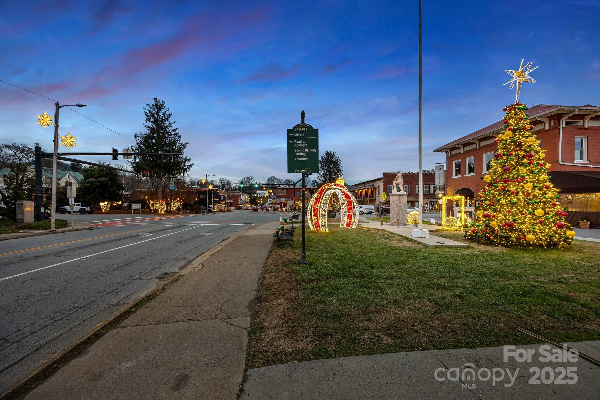 540 Toot Hollow Road — Bryson City