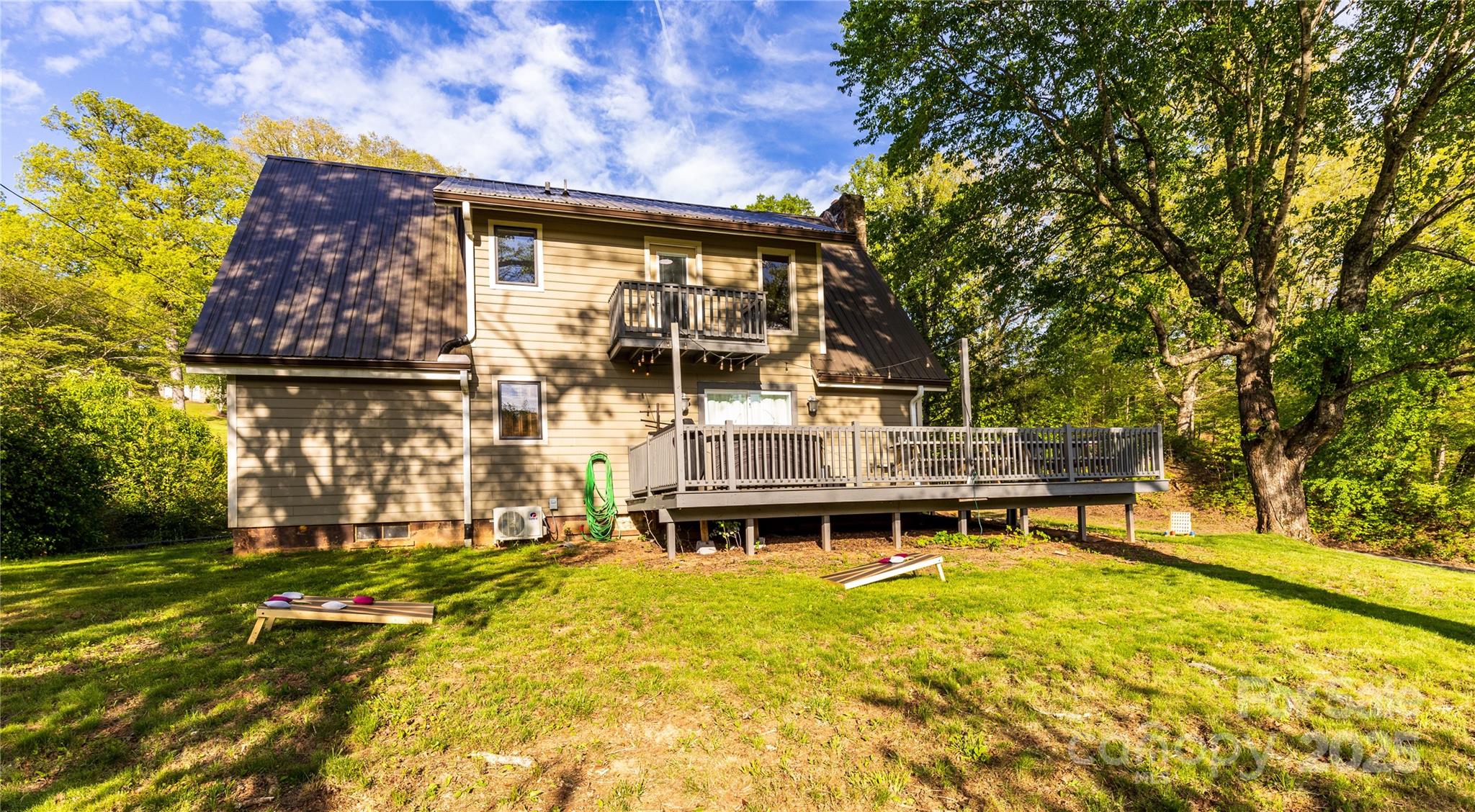 540 Toot Hollow Road — Bryson City