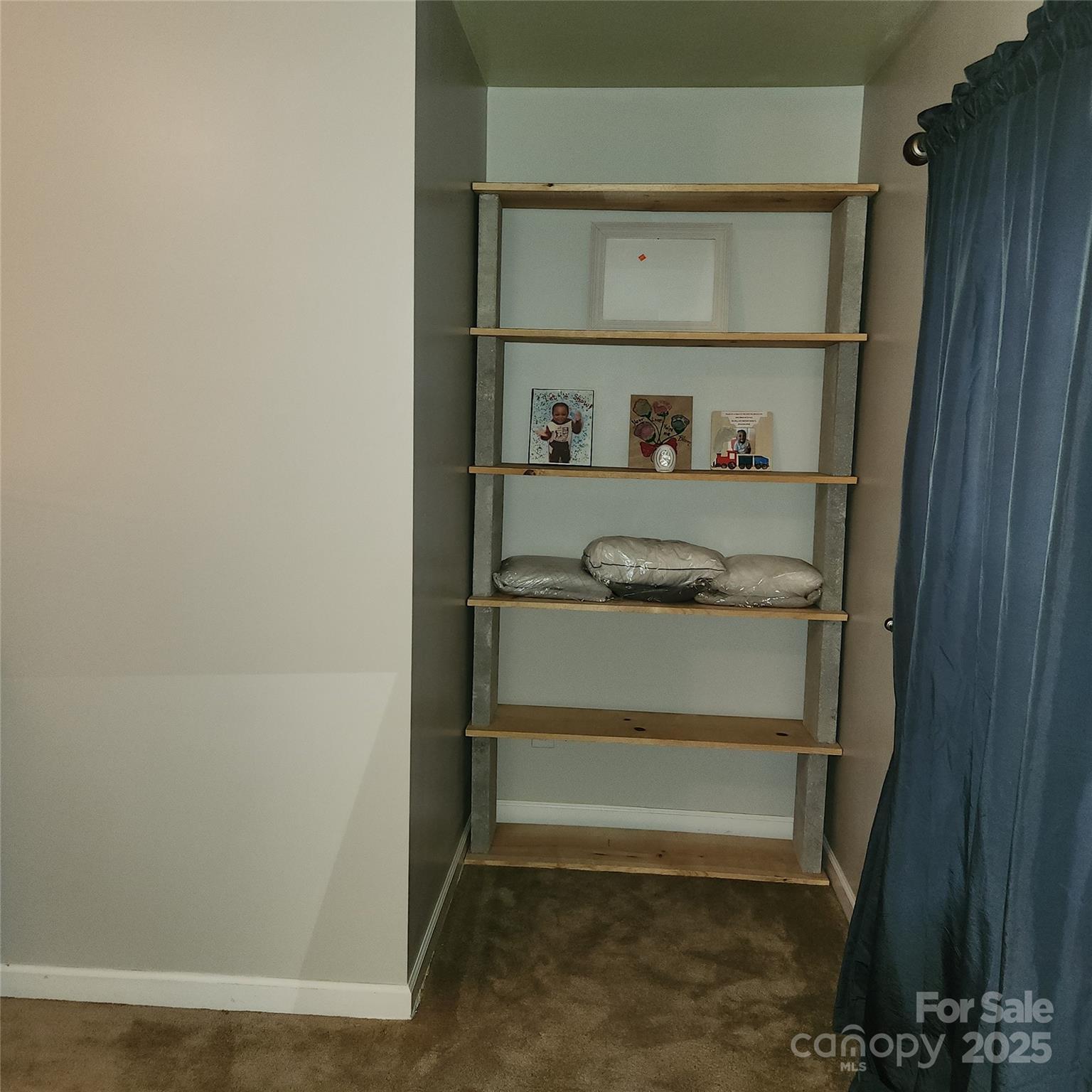 1045 Willow Wind Drive — Gastonia