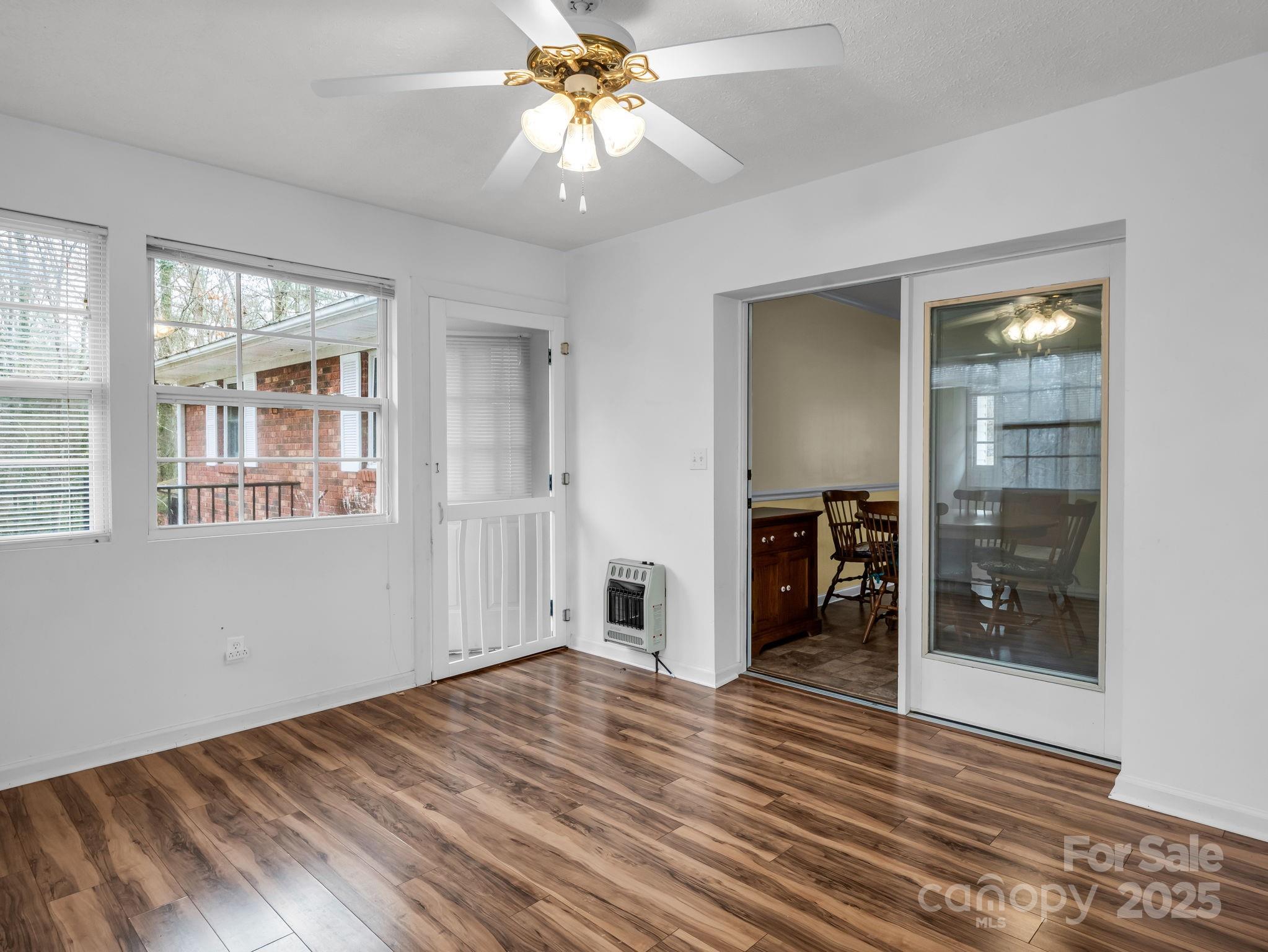 136 Old Tanglewood Trail — Hendersonville