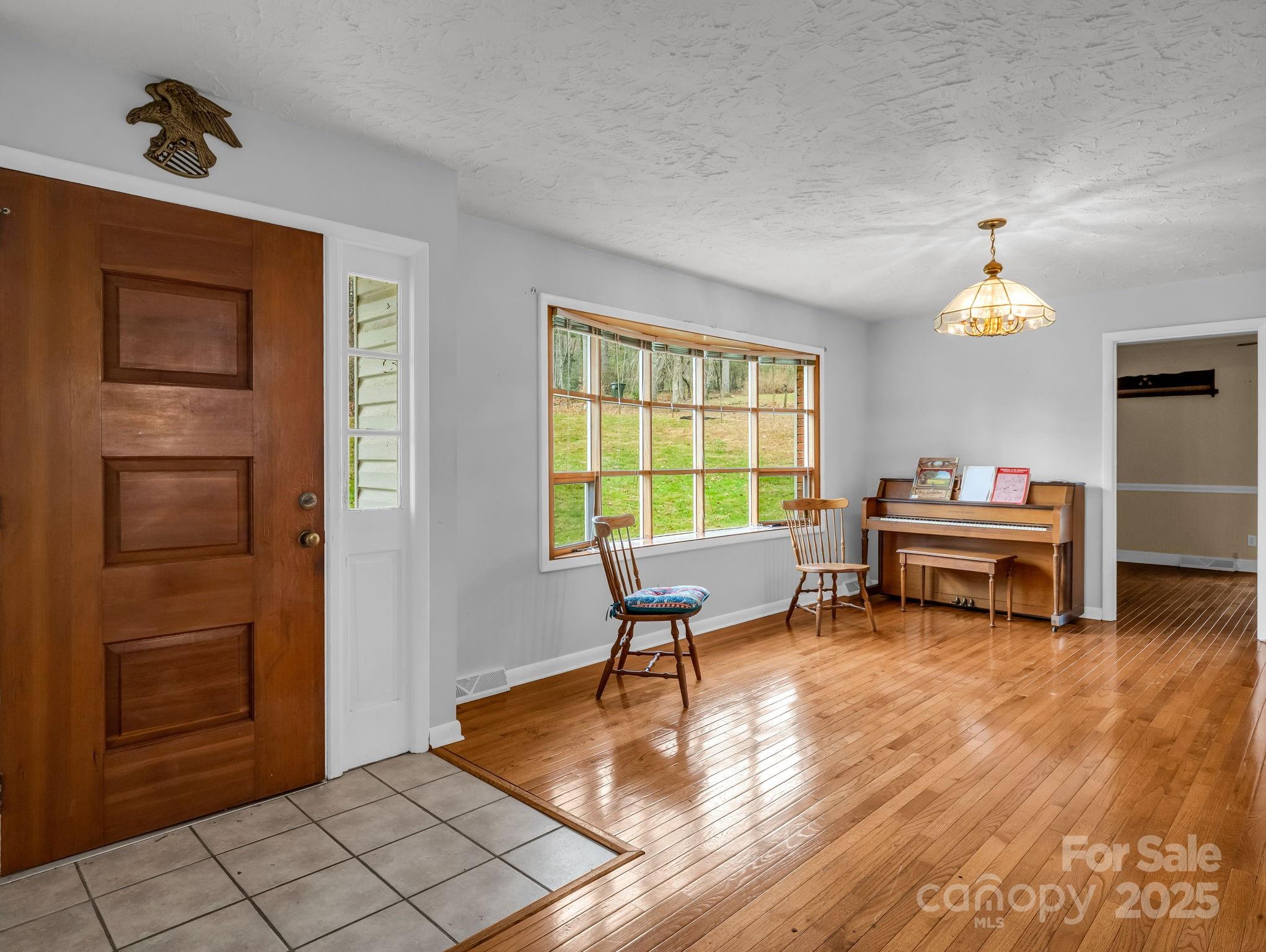 136 Old Tanglewood Trail — Hendersonville