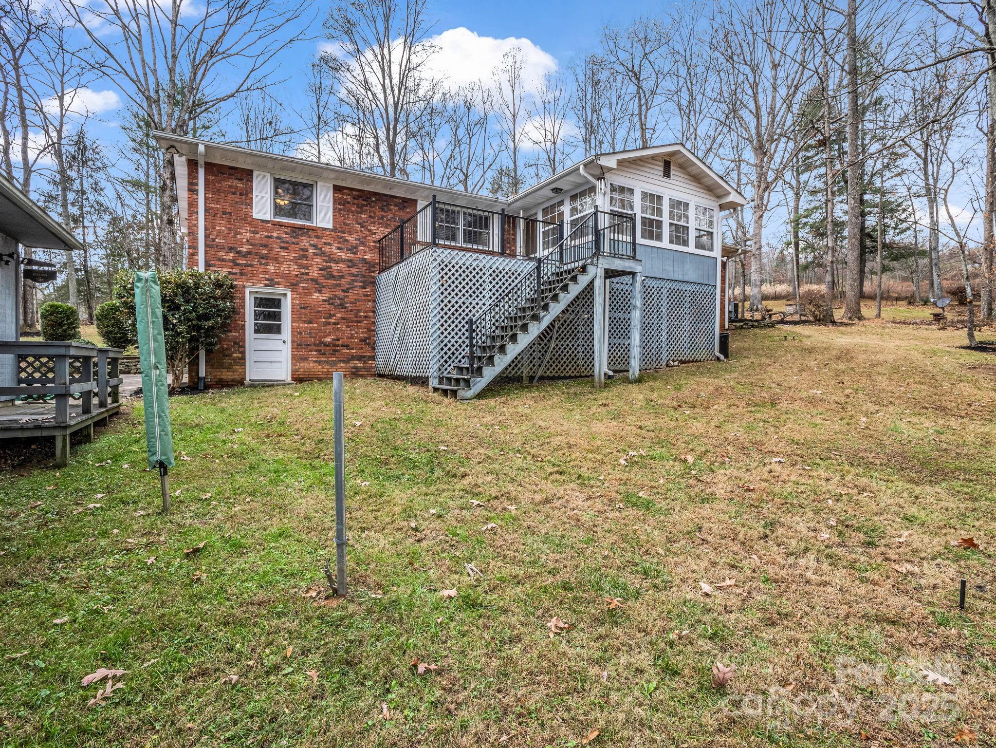136 Old Tanglewood Trail — Hendersonville