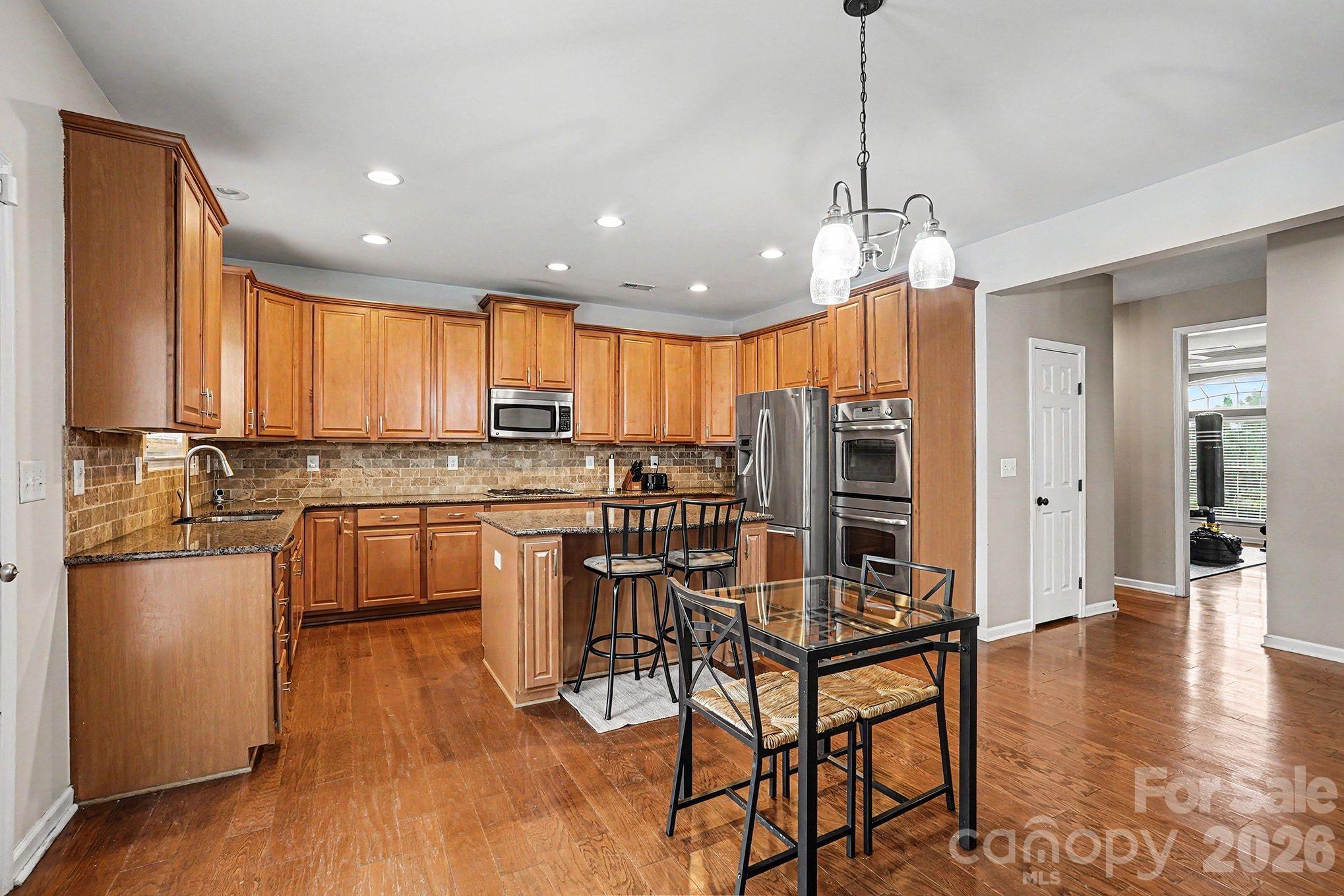 16121 Grassy Creek Drive — Huntersville