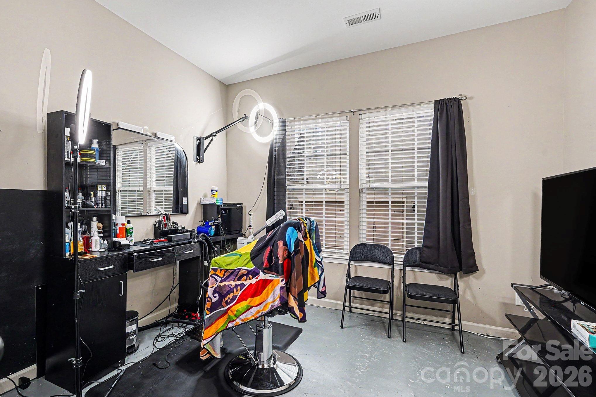 16121 Grassy Creek Drive — Huntersville