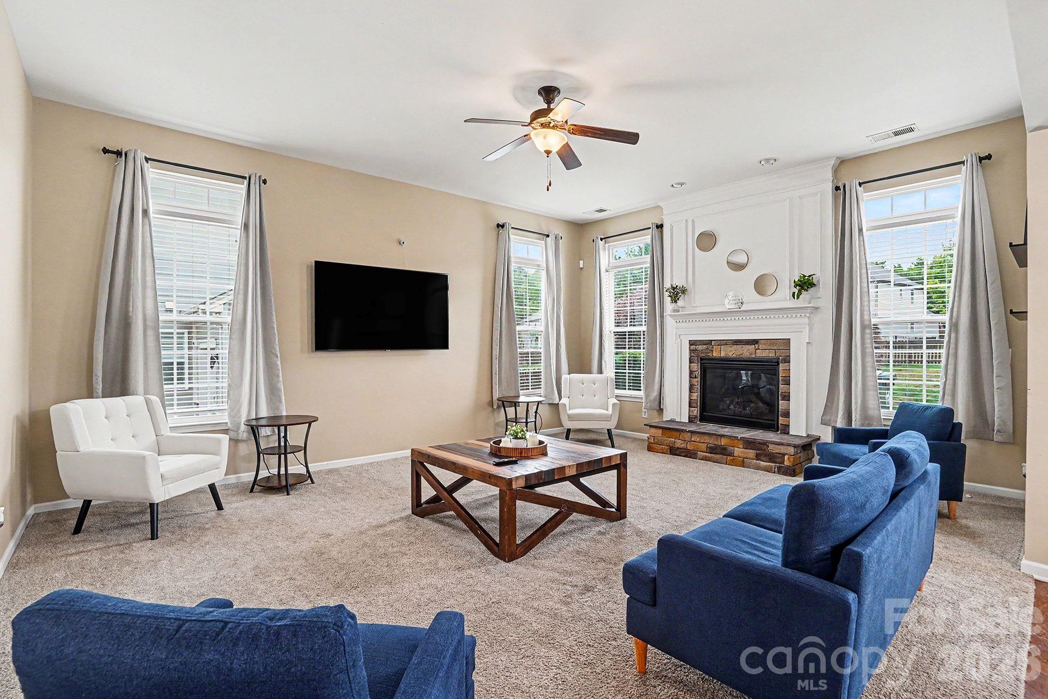 16121 Grassy Creek Drive — Huntersville