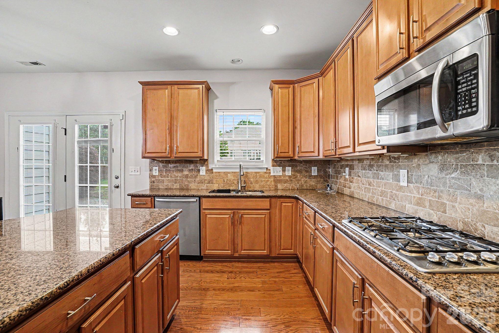 16121 Grassy Creek Drive — Huntersville