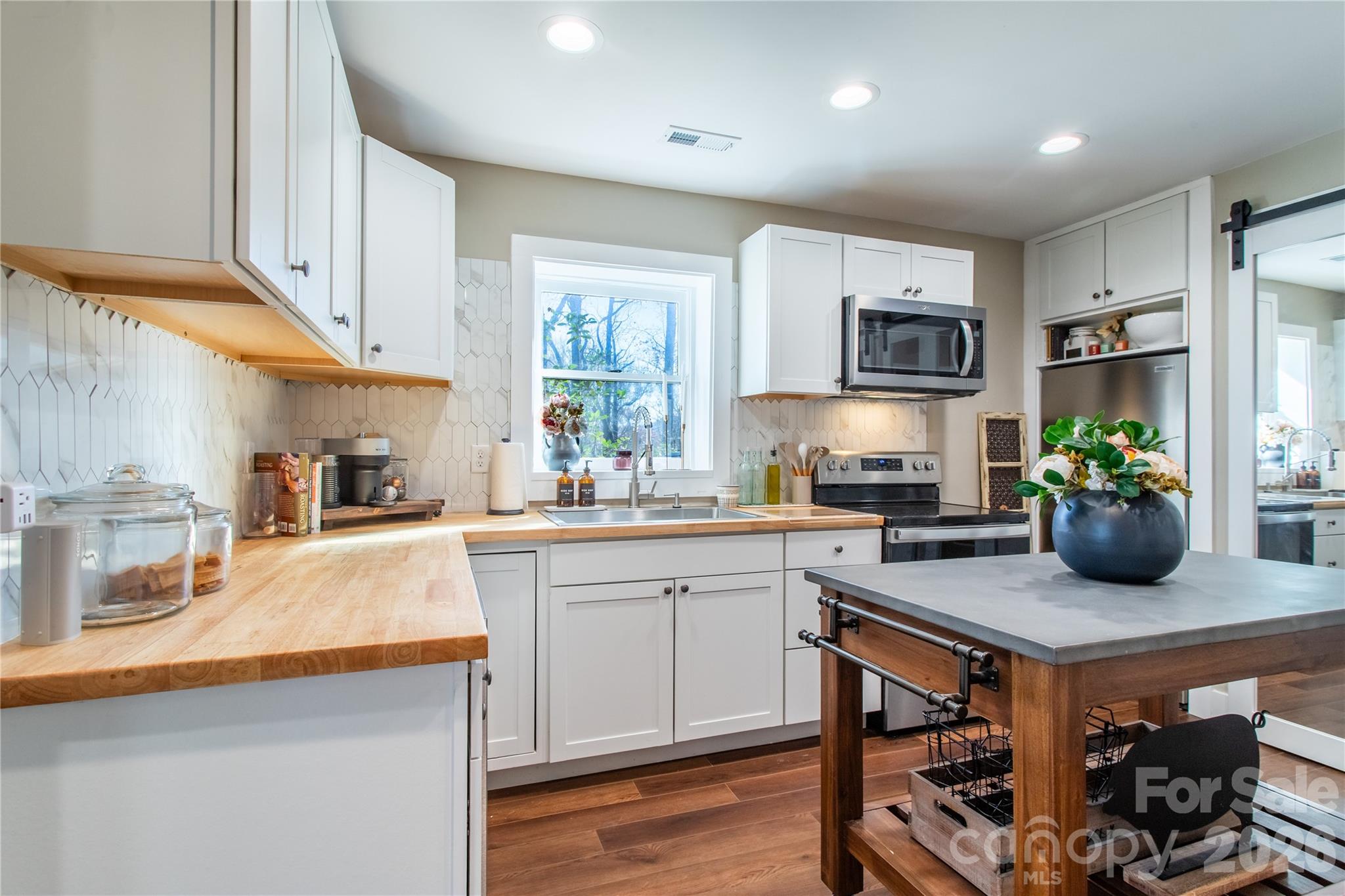 426, 428 Weaver Creek Road — Brevard