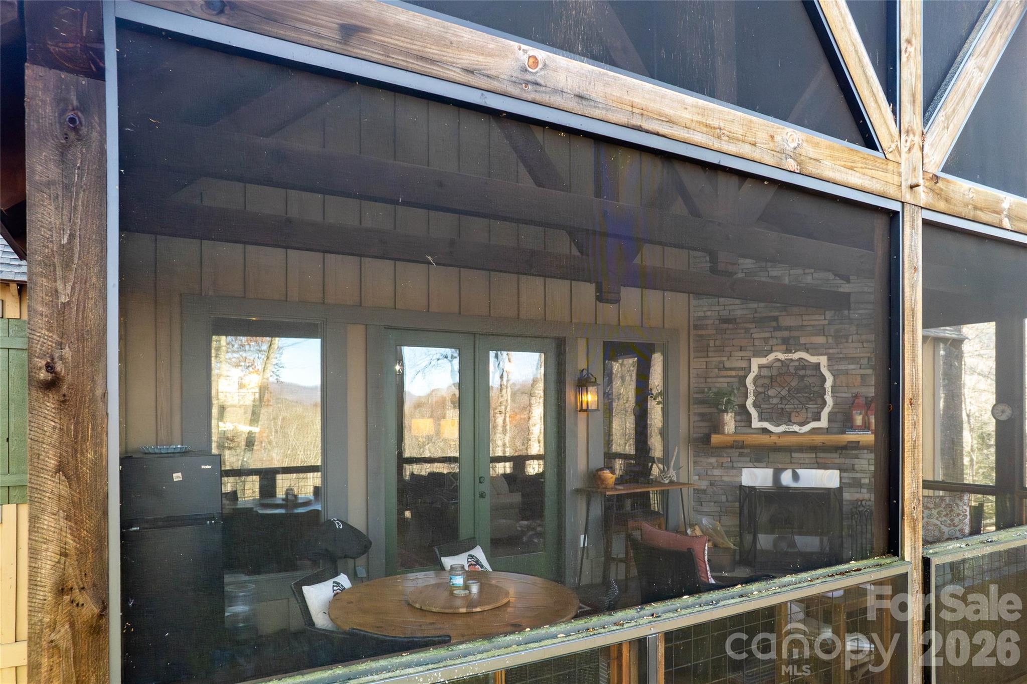 126 Mossycup Court — Tuckasegee