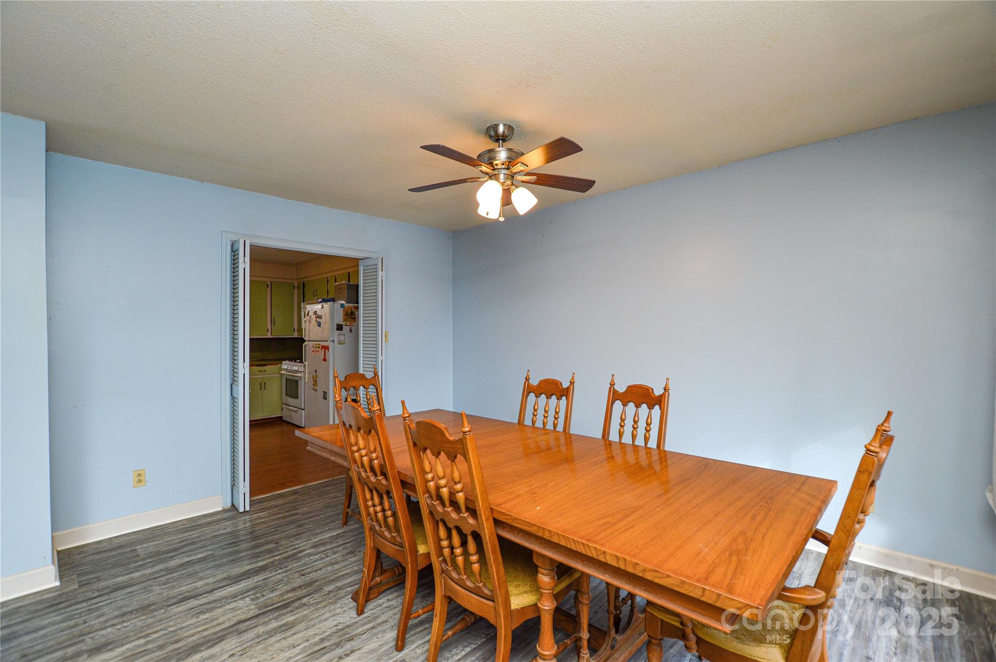 1405 Forest Park Drive — Statesville