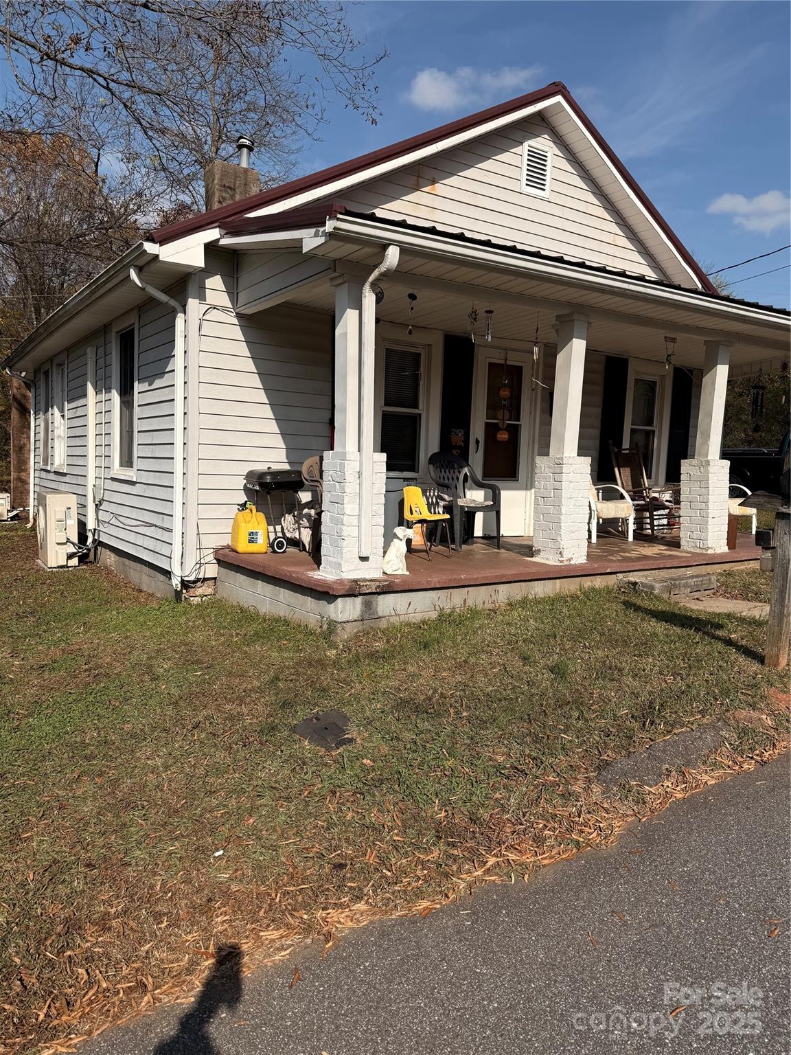 1418 Huggins Street — Statesville