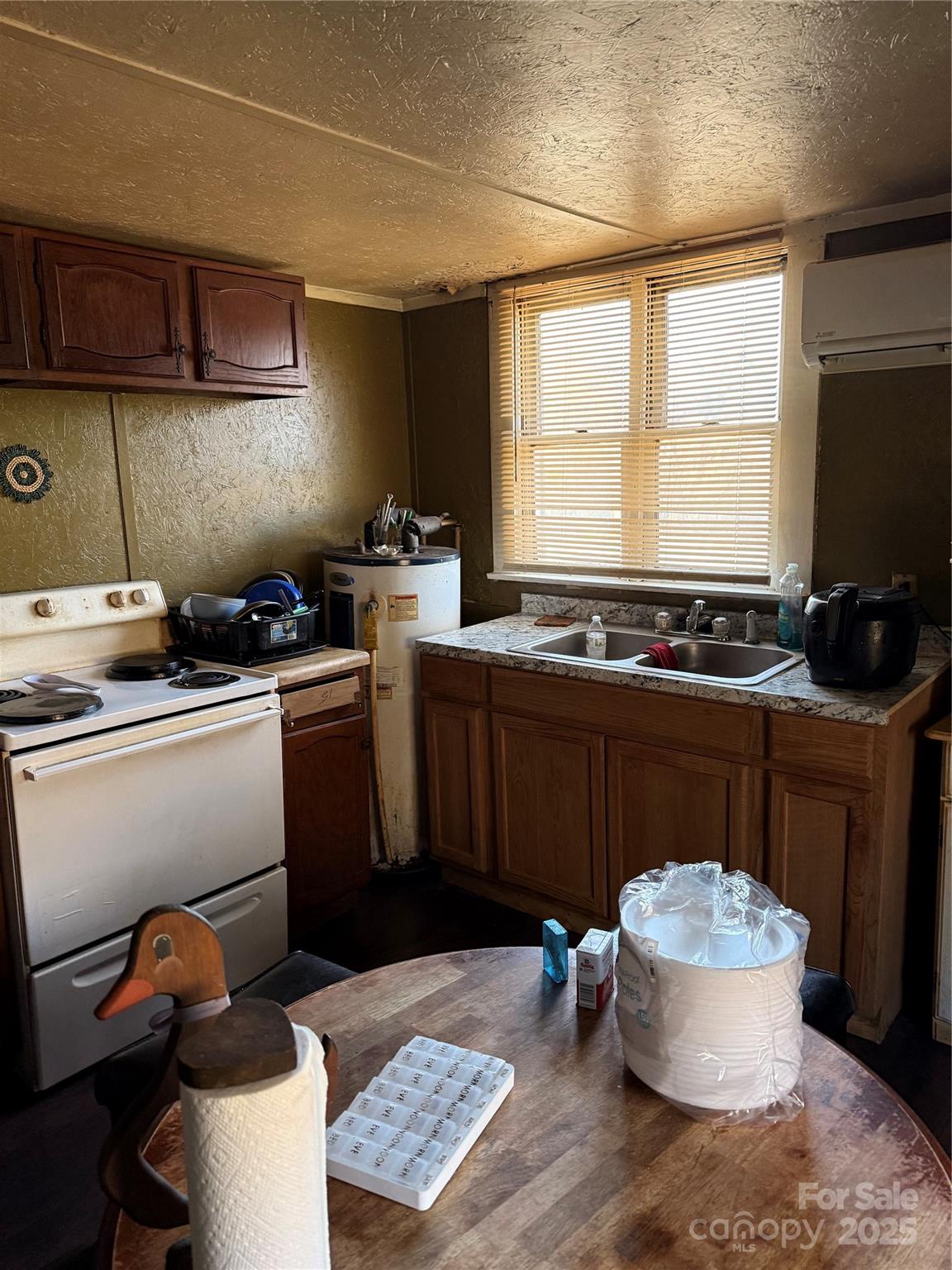 1418 Huggins Street — Statesville