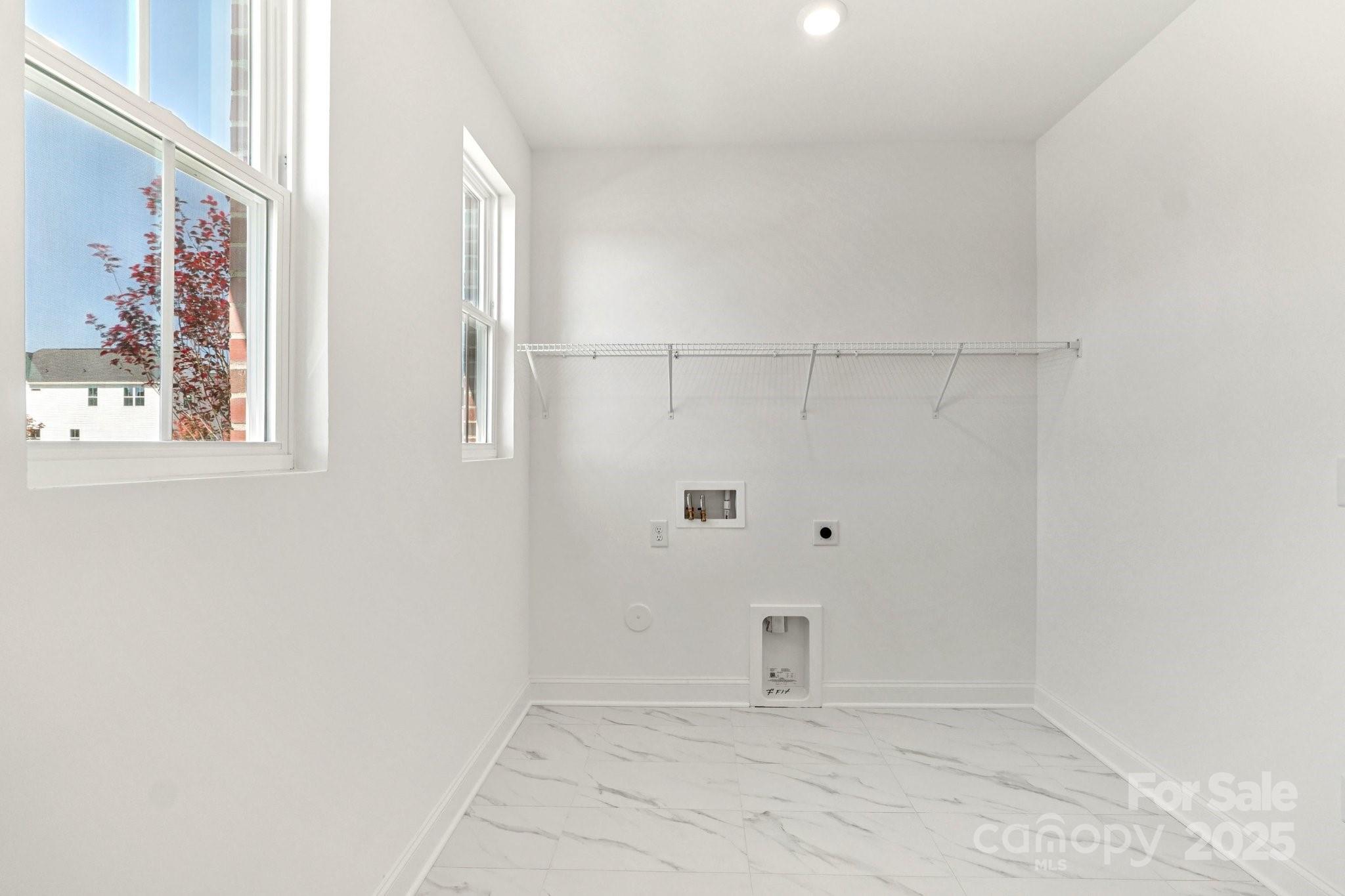 608 Mercury Drive — Tega Cay
