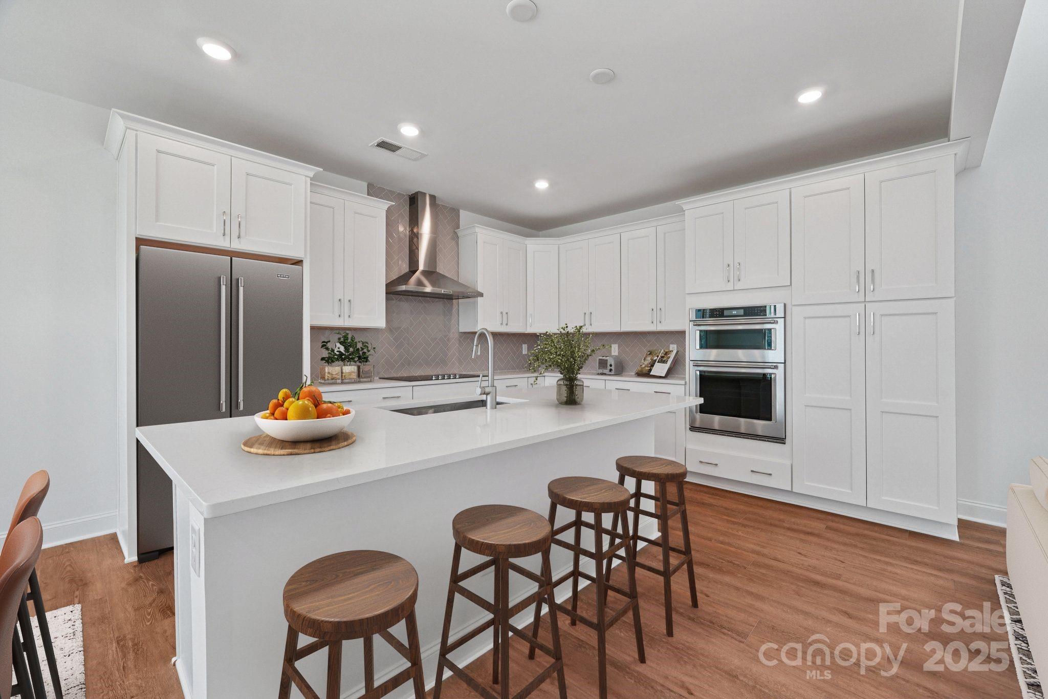 609 Mercury Drive — Tega Cay