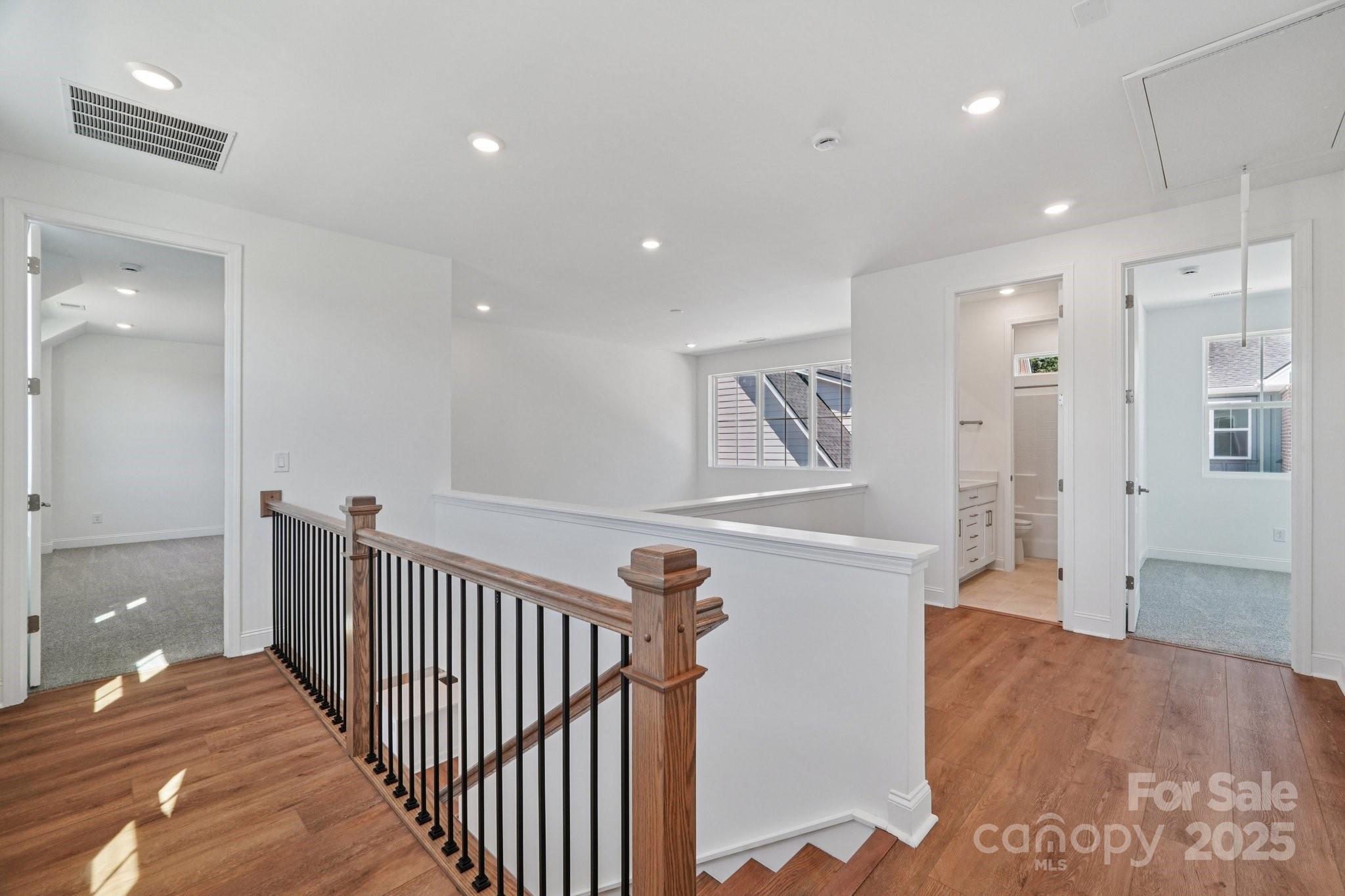 609 Mercury Drive — Tega Cay