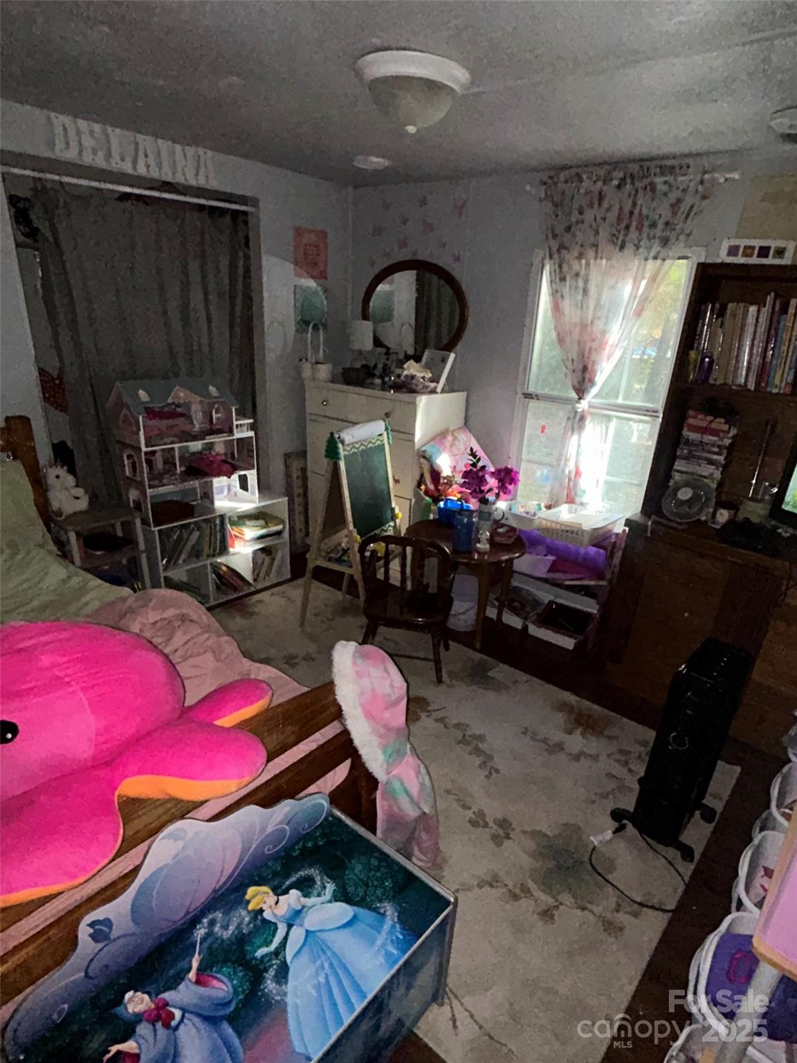 260 Joy Circle — Salisbury