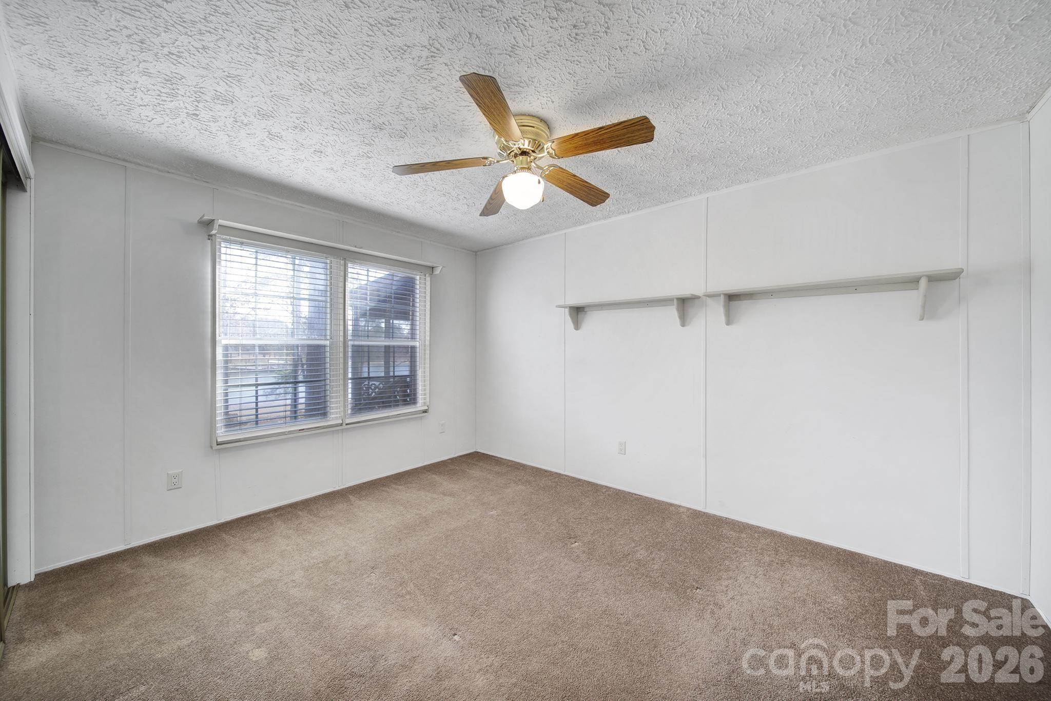2236 White Heron Road — Liberty Hill