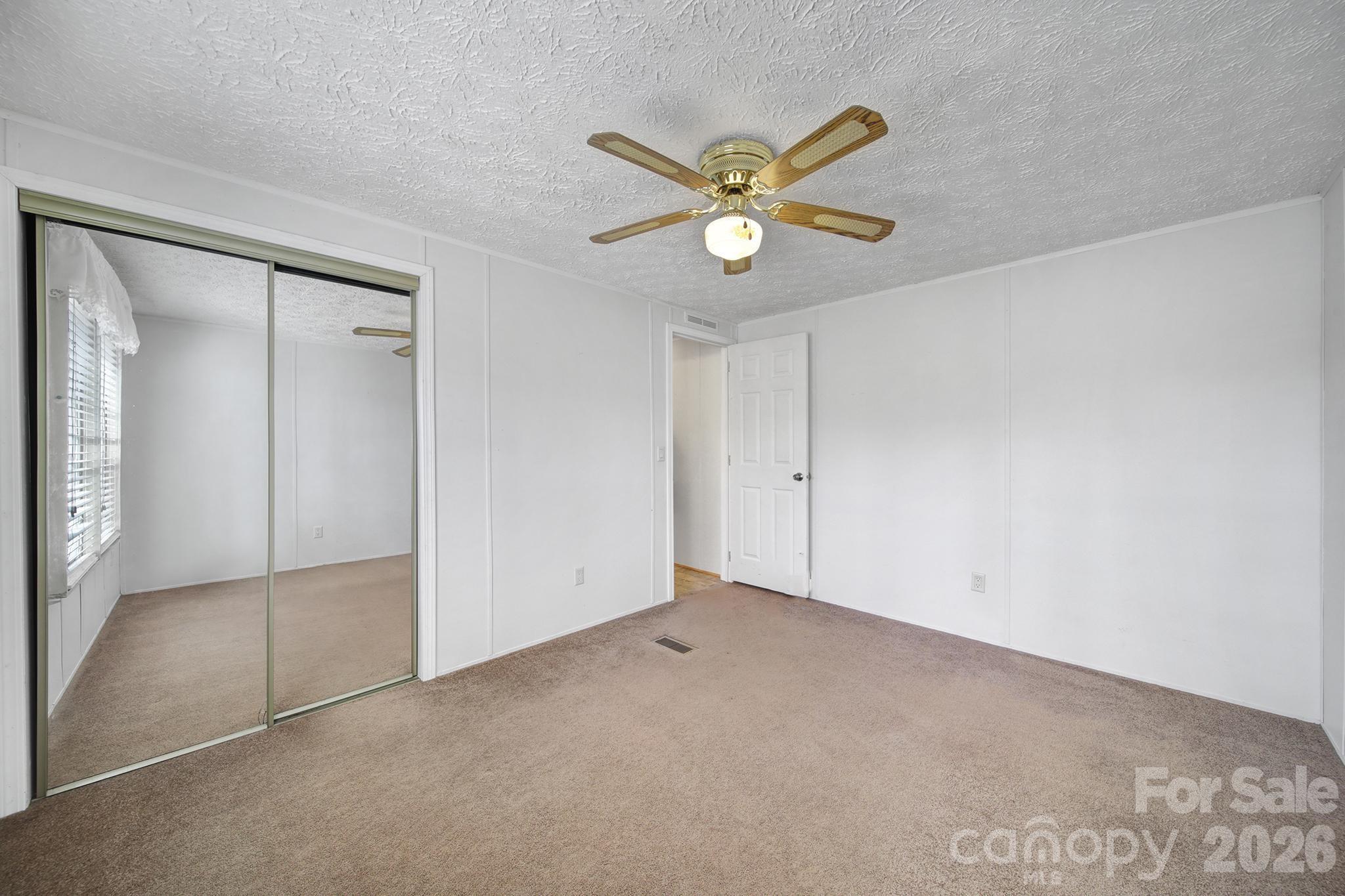 2236 White Heron Road — Liberty Hill
