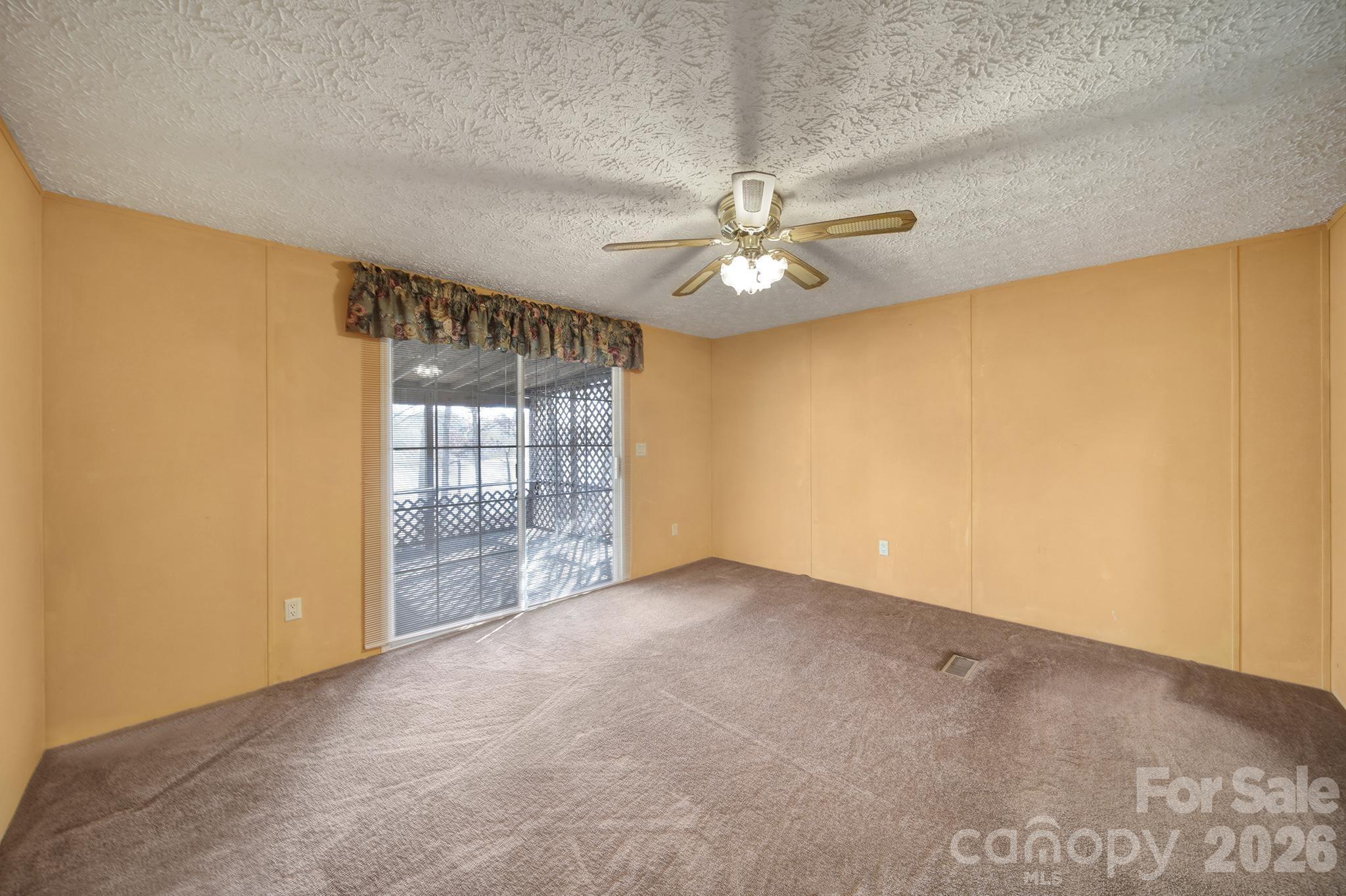 2236 White Heron Road — Liberty Hill